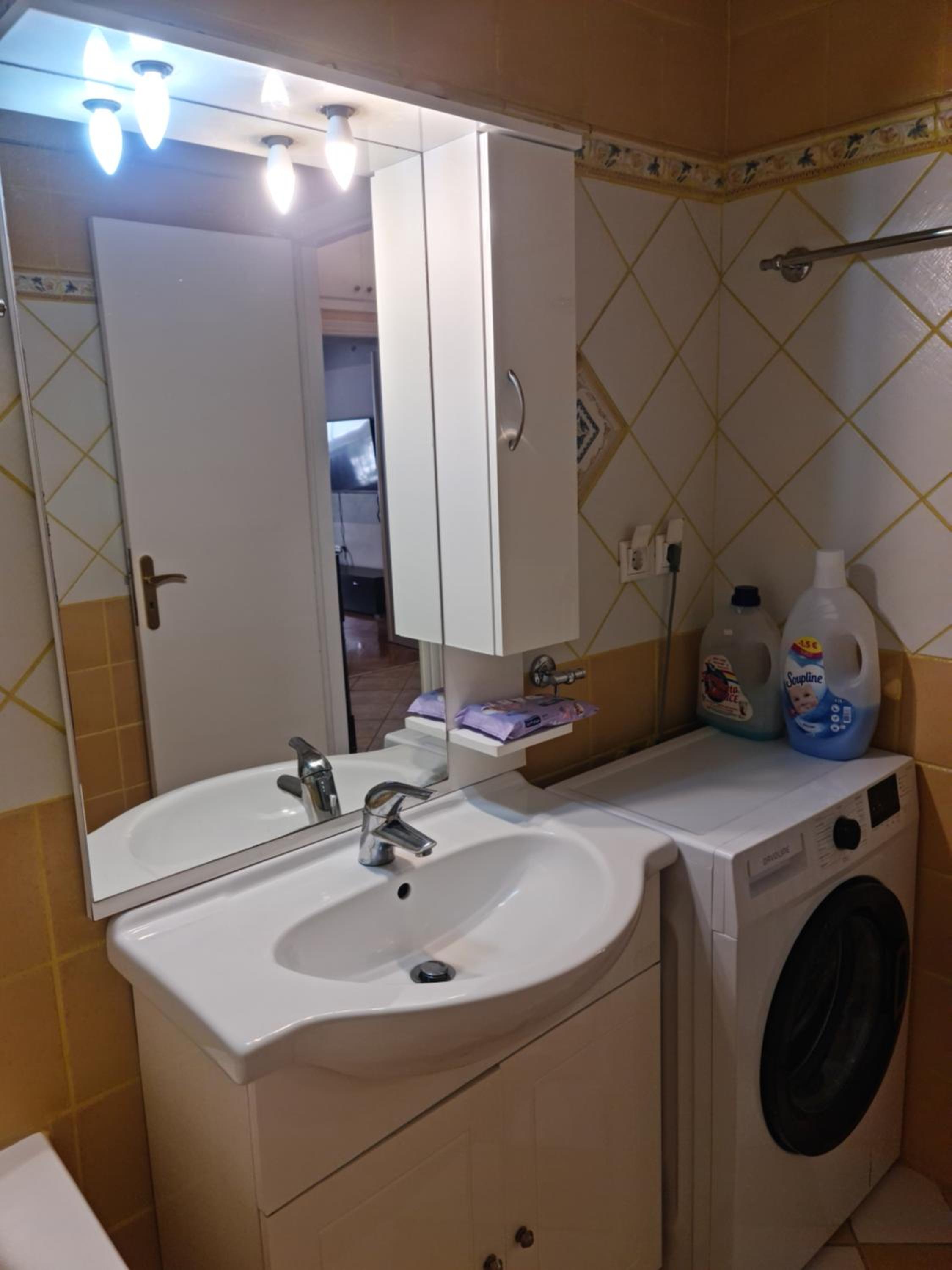 full-apartment-near-Athens-center