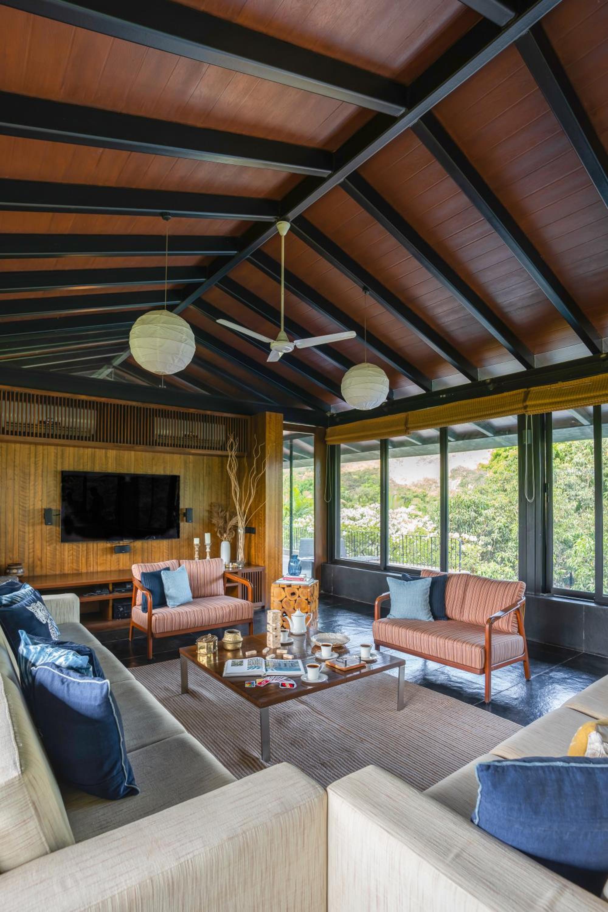 LohonoStays Villa Orchard House