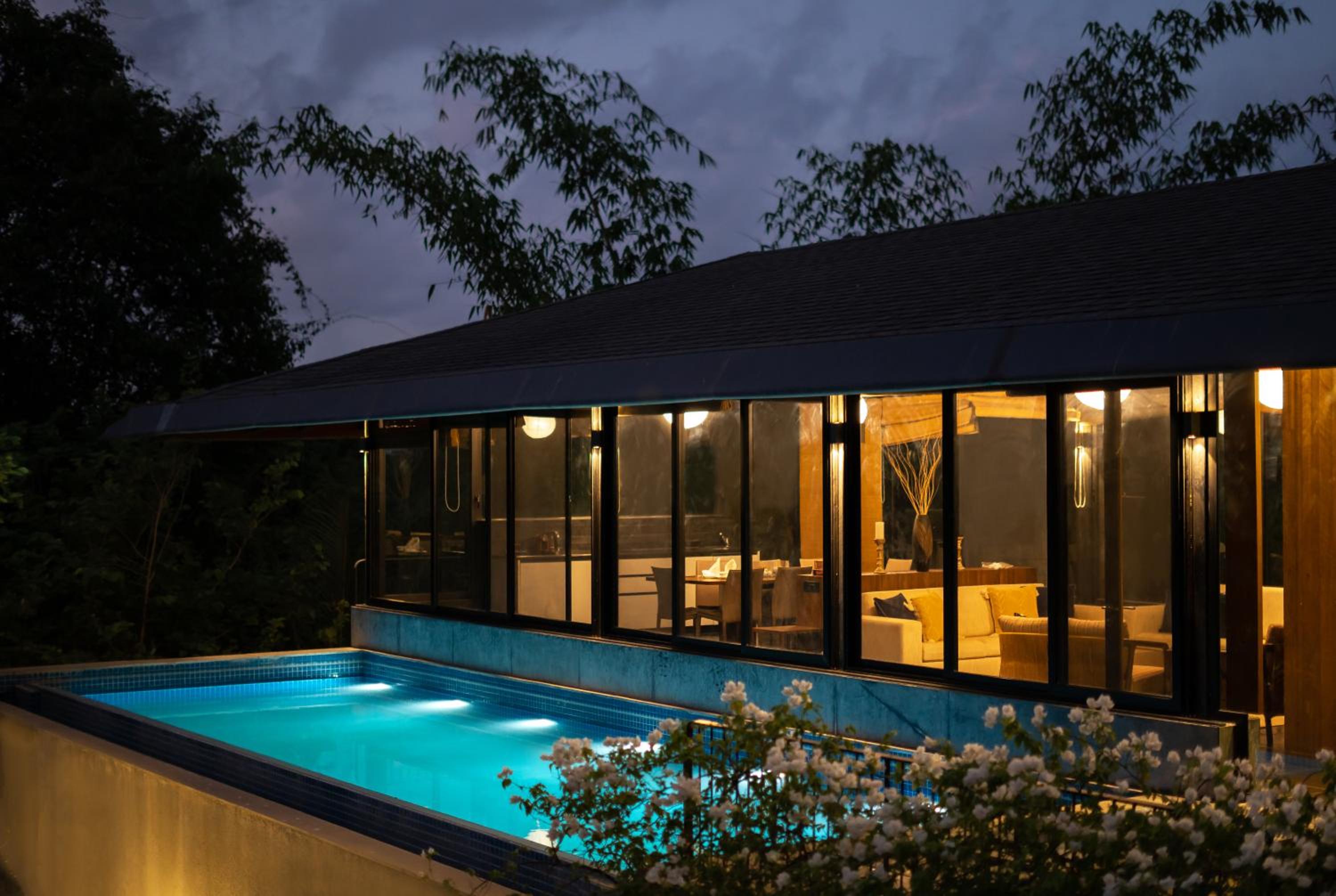 LohonoStays Villa Orchard House