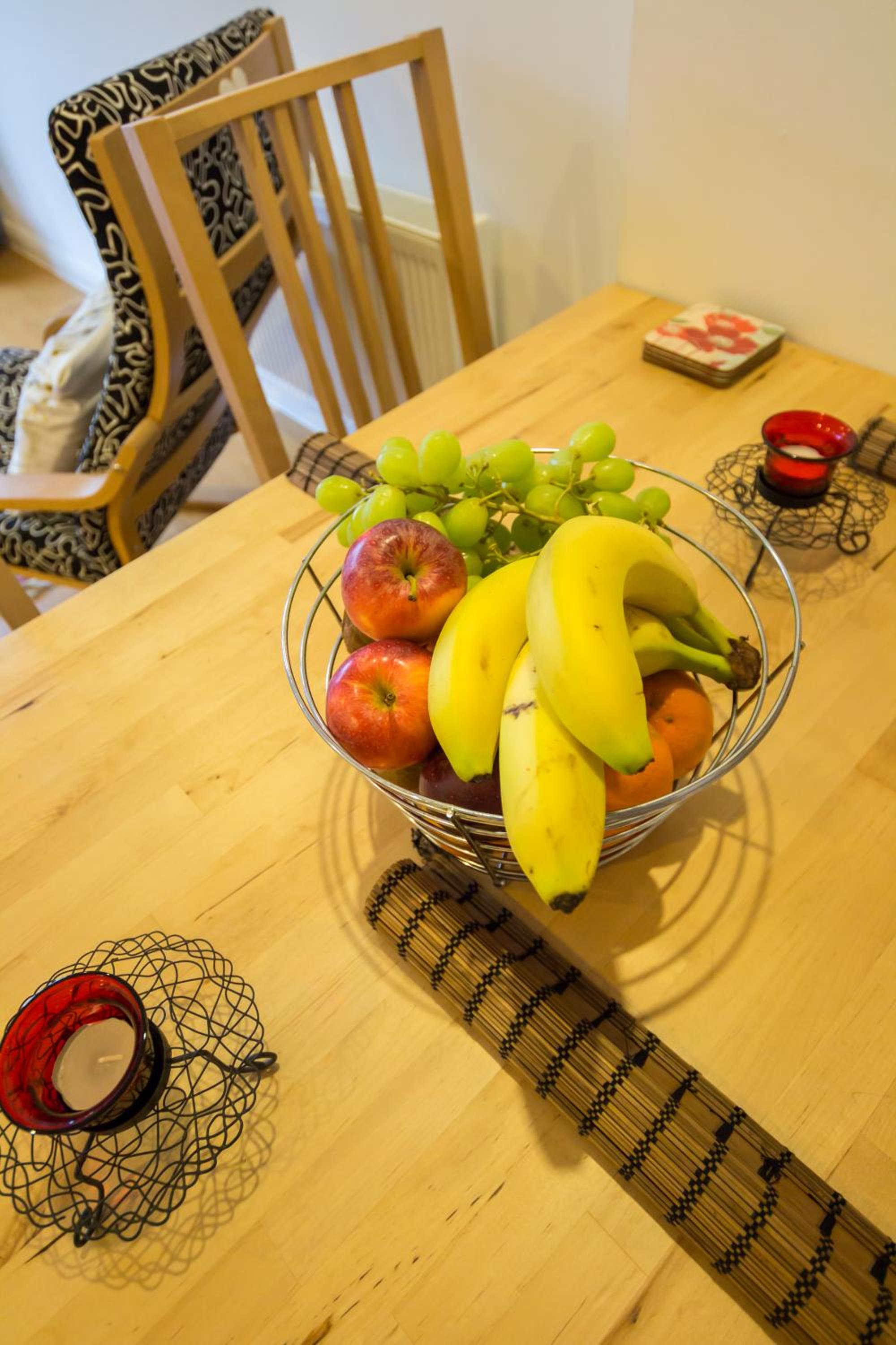 Splendid 2 BDR Apt with Panoramic View, Acton