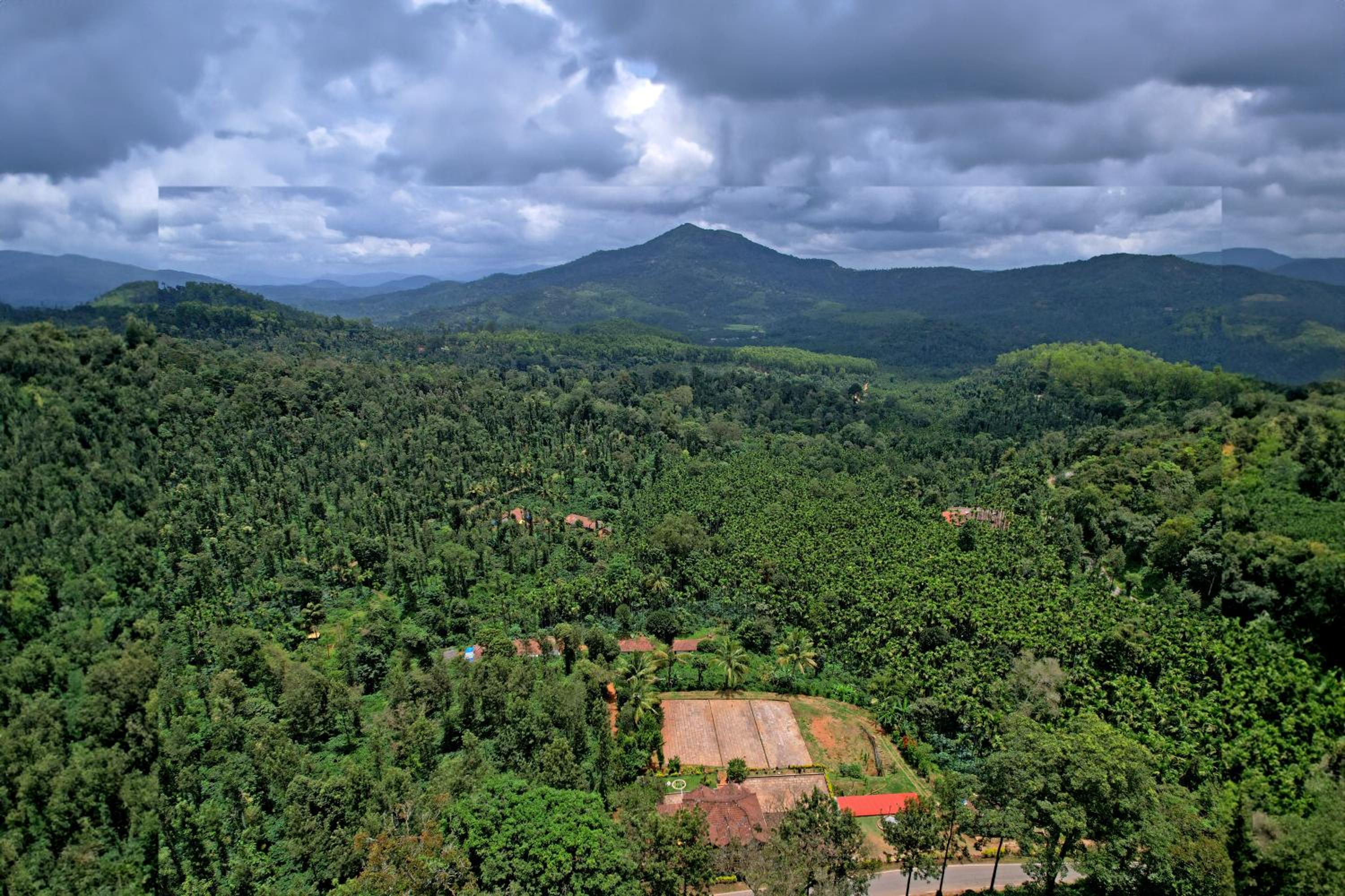 Balekhan Homestay - Heritage & Mountain View view 2