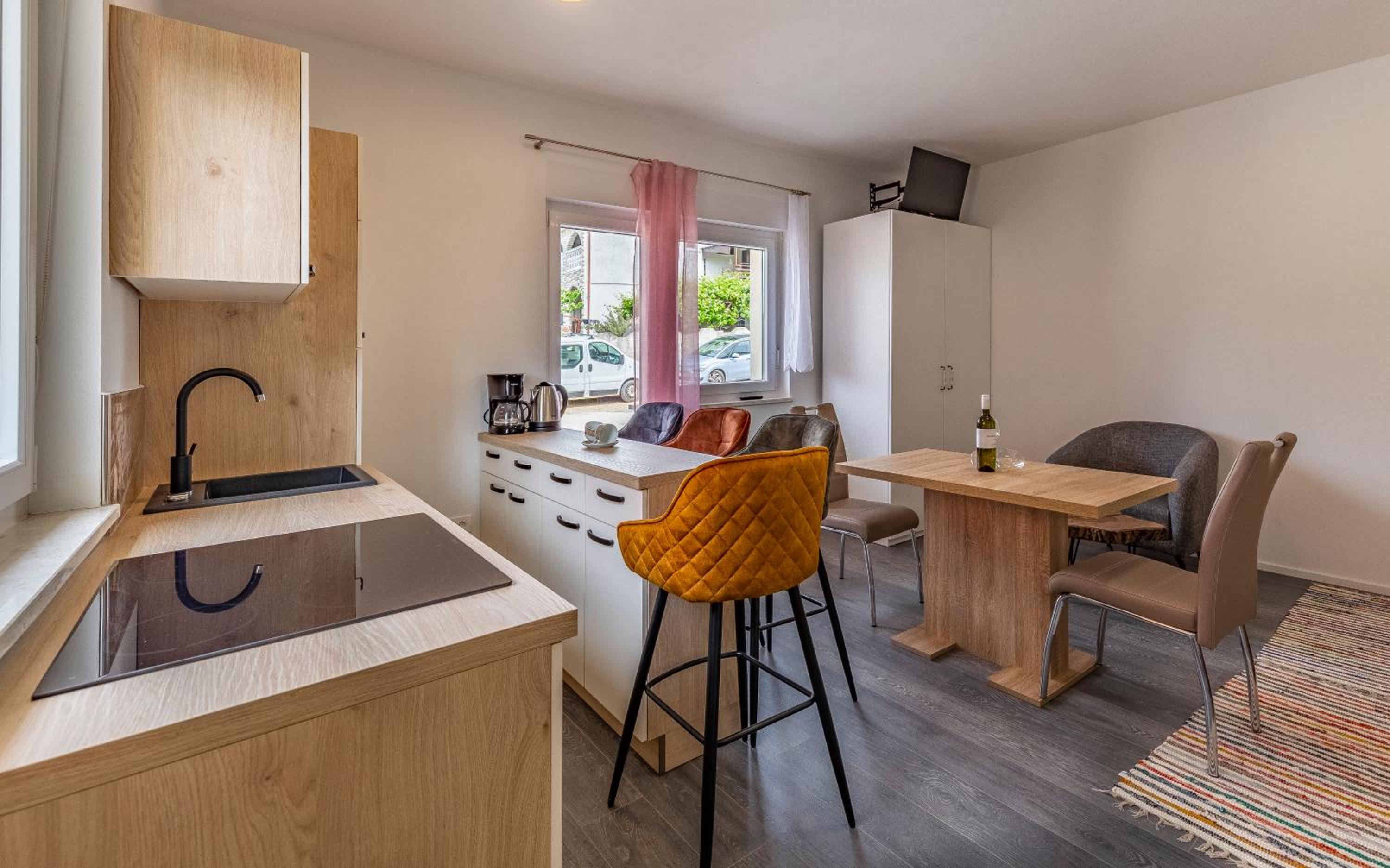 Apartments Elin