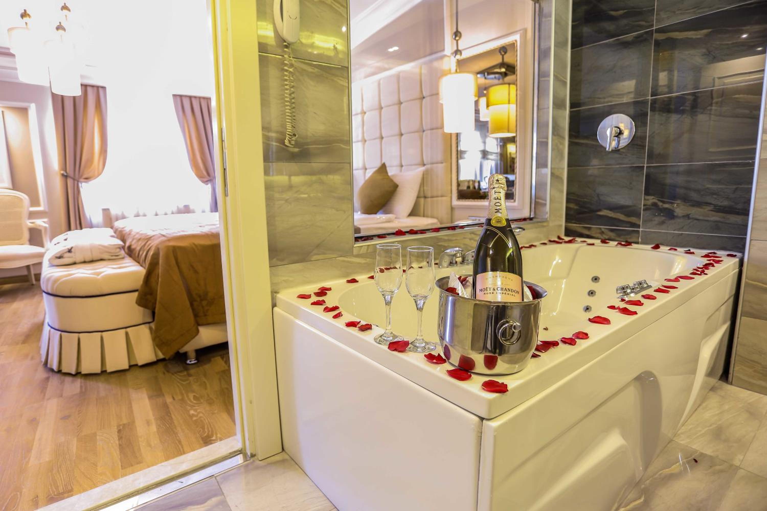 The Constantine Otel - Image 72