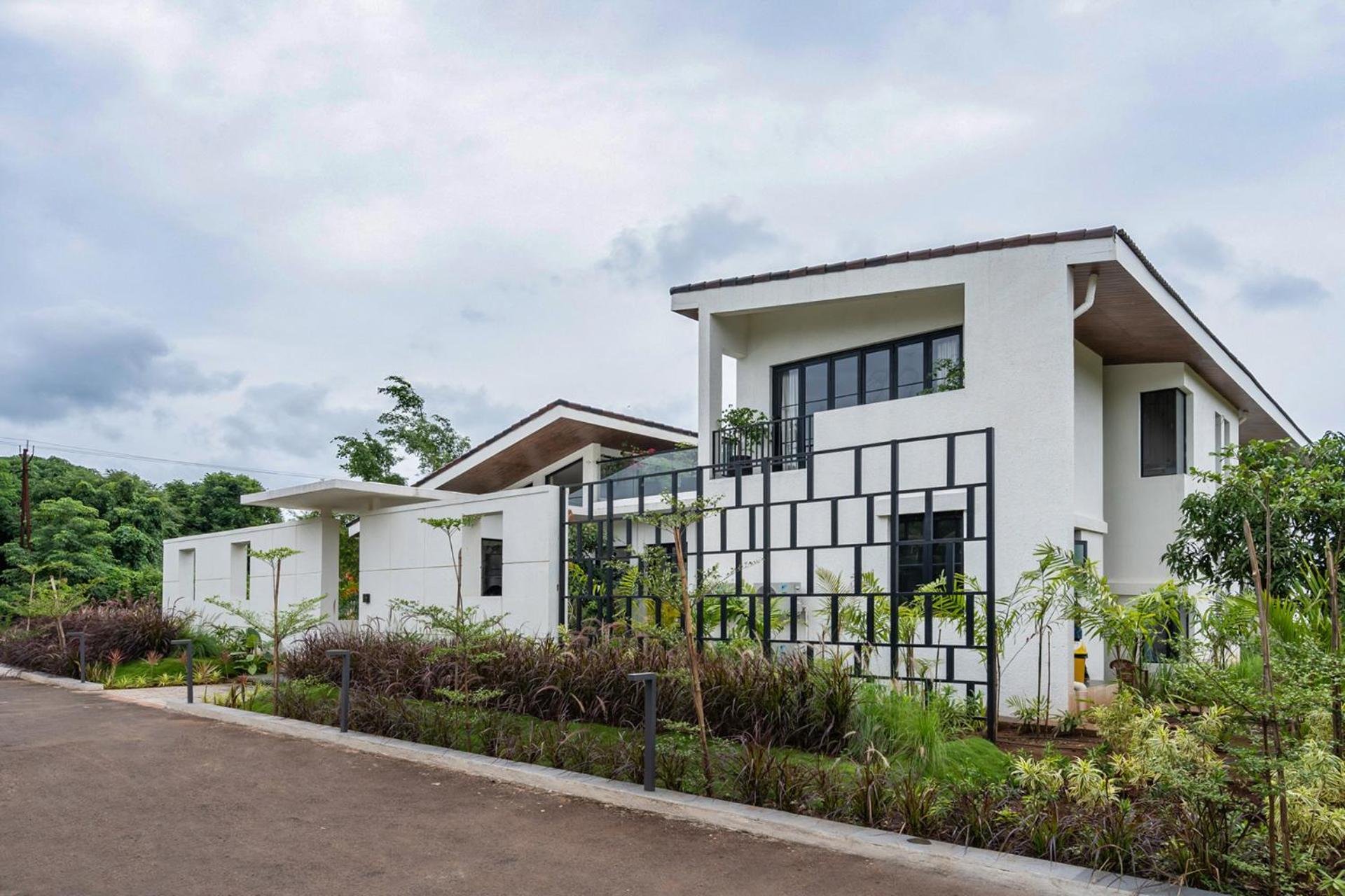 LohonoStays Riyuvann Estate view 4