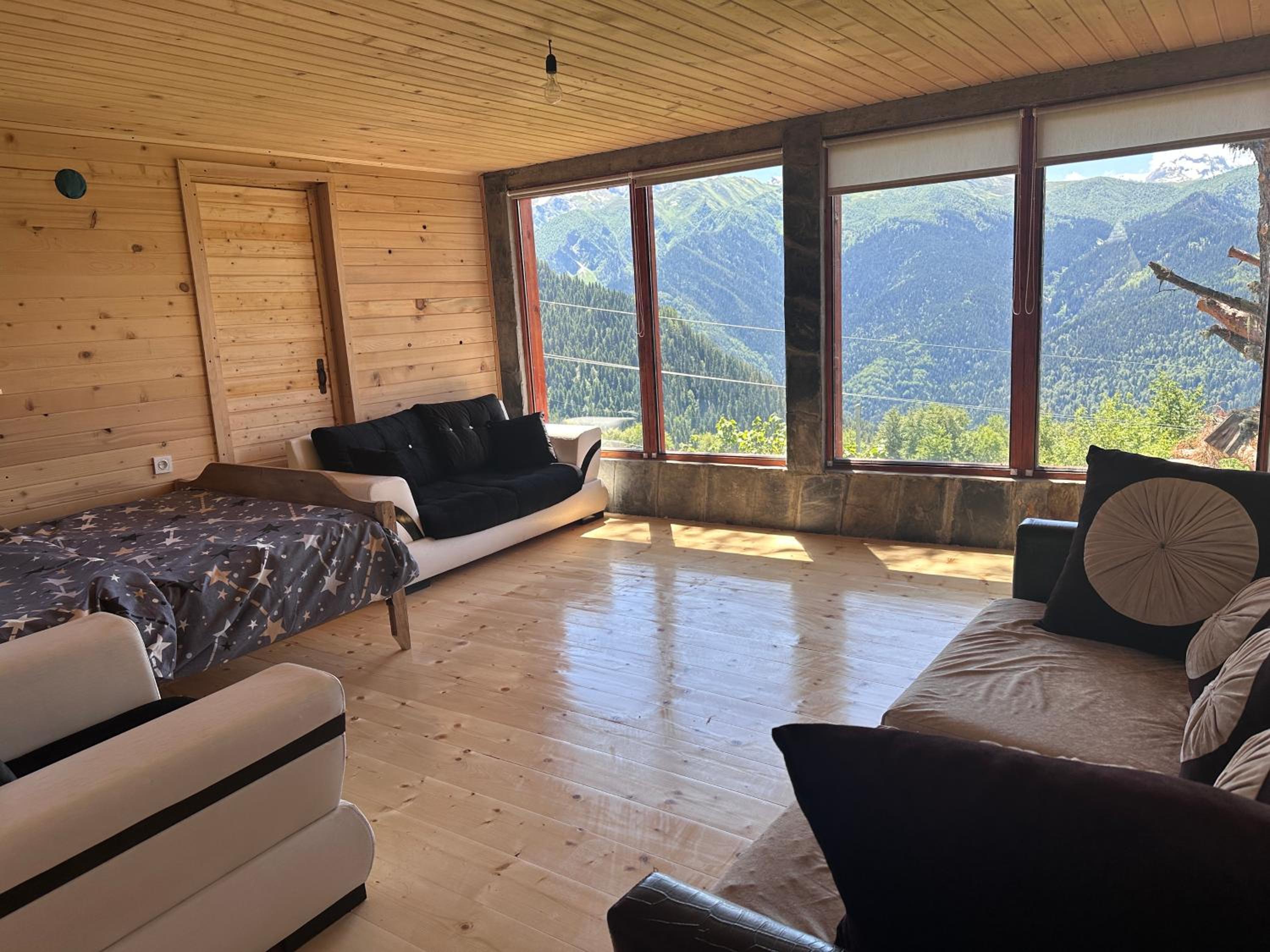 Heshkili huts and cabins Svaneti