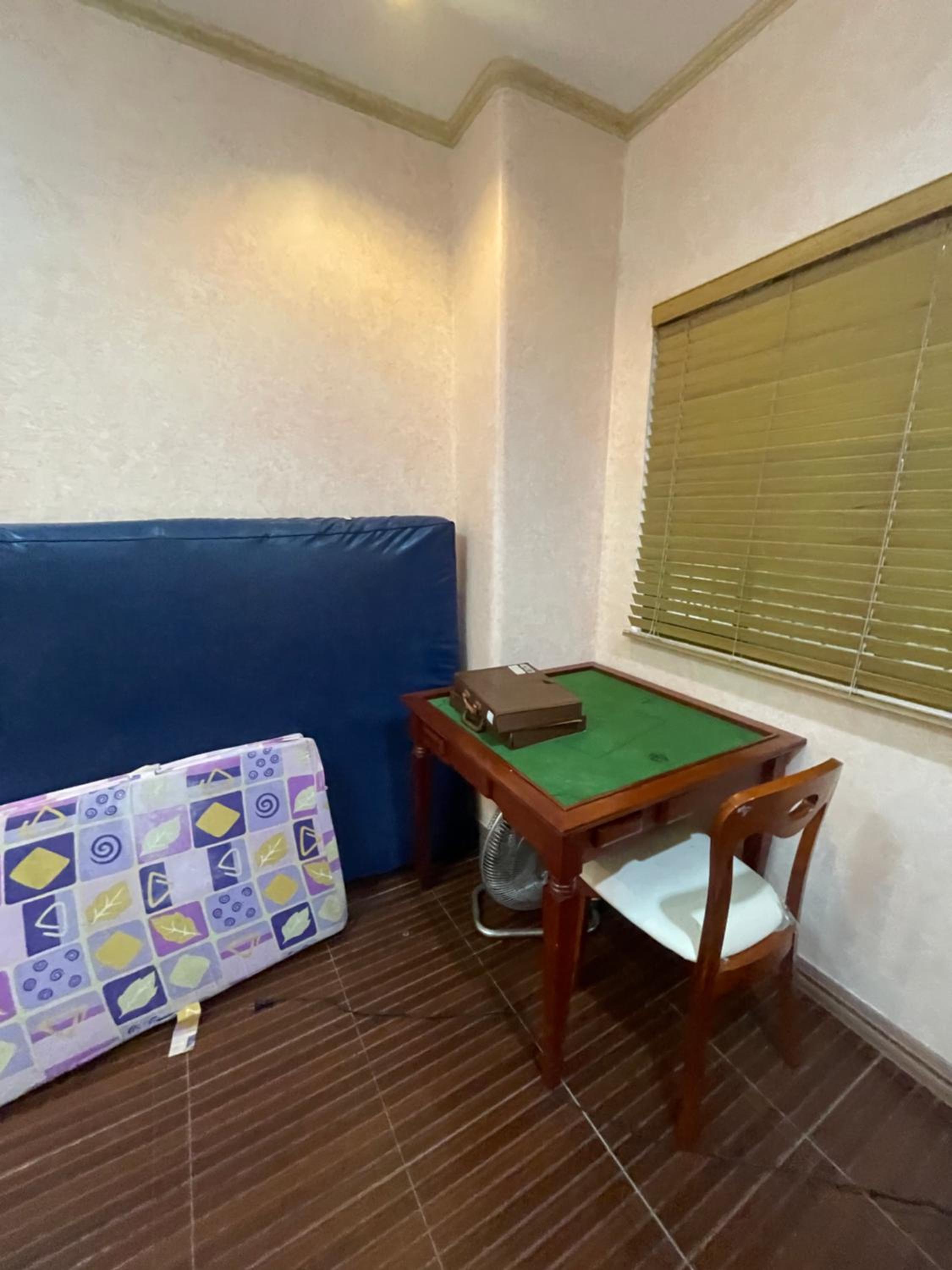 Spectacular 6-Bed Villa: Hoops, Games & Luxury Galore! view 3