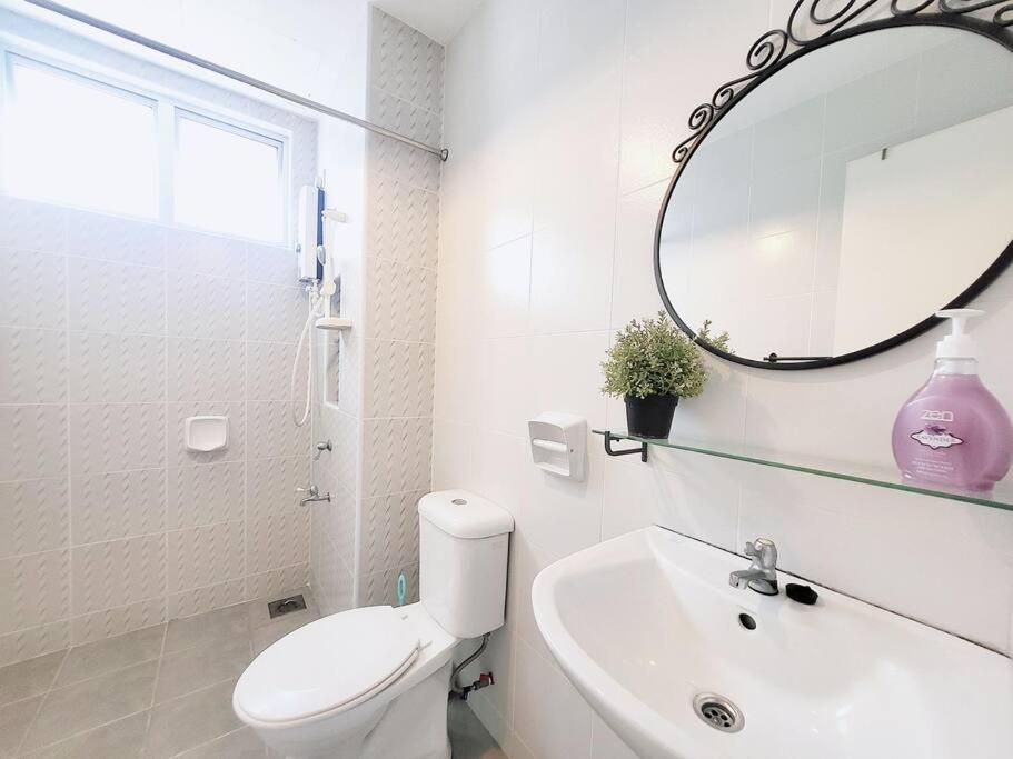 [Parisan Retreat] 5pax 5 min drive to Mt Austin.
