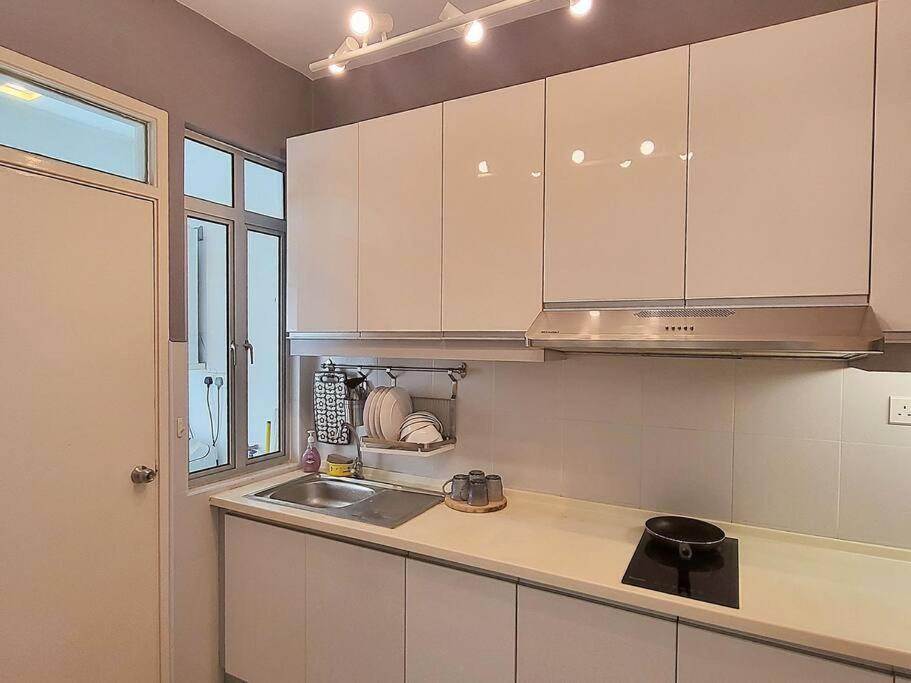 [Parisan Retreat] 5pax 5 min drive to Mt Austin.