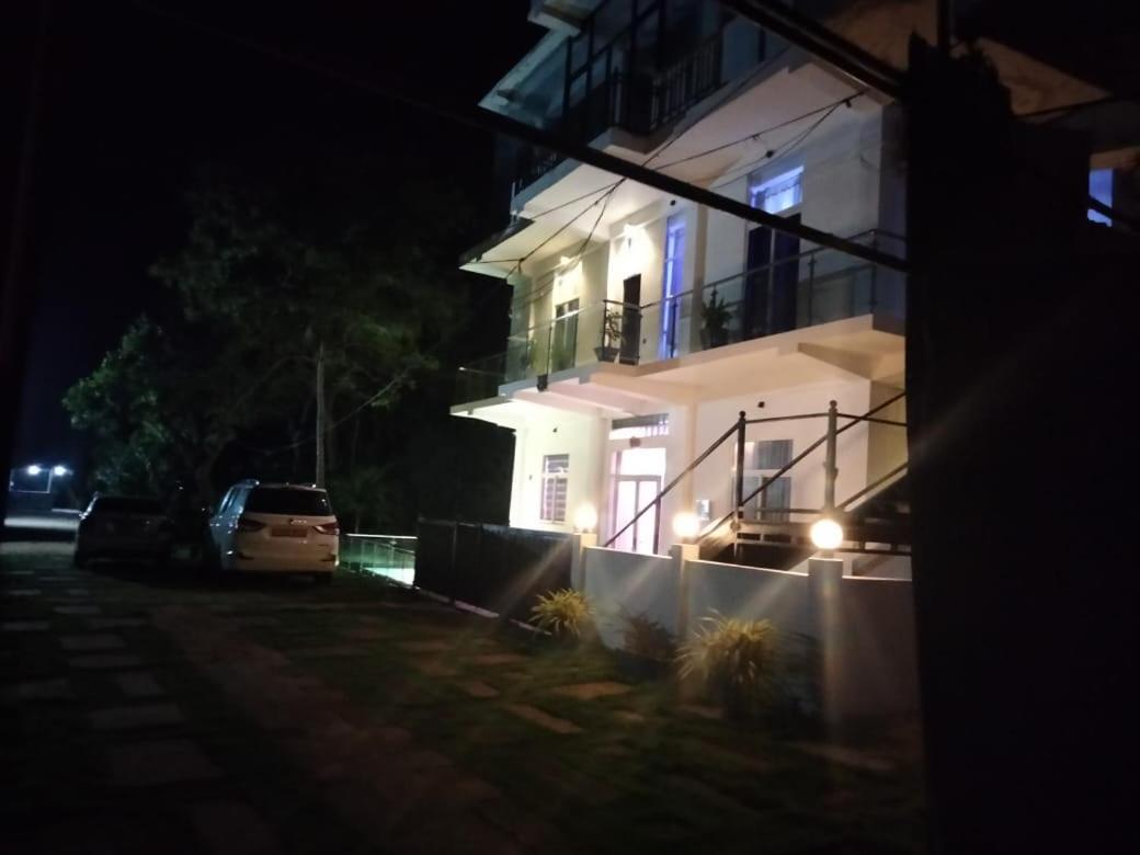 Florence Villas