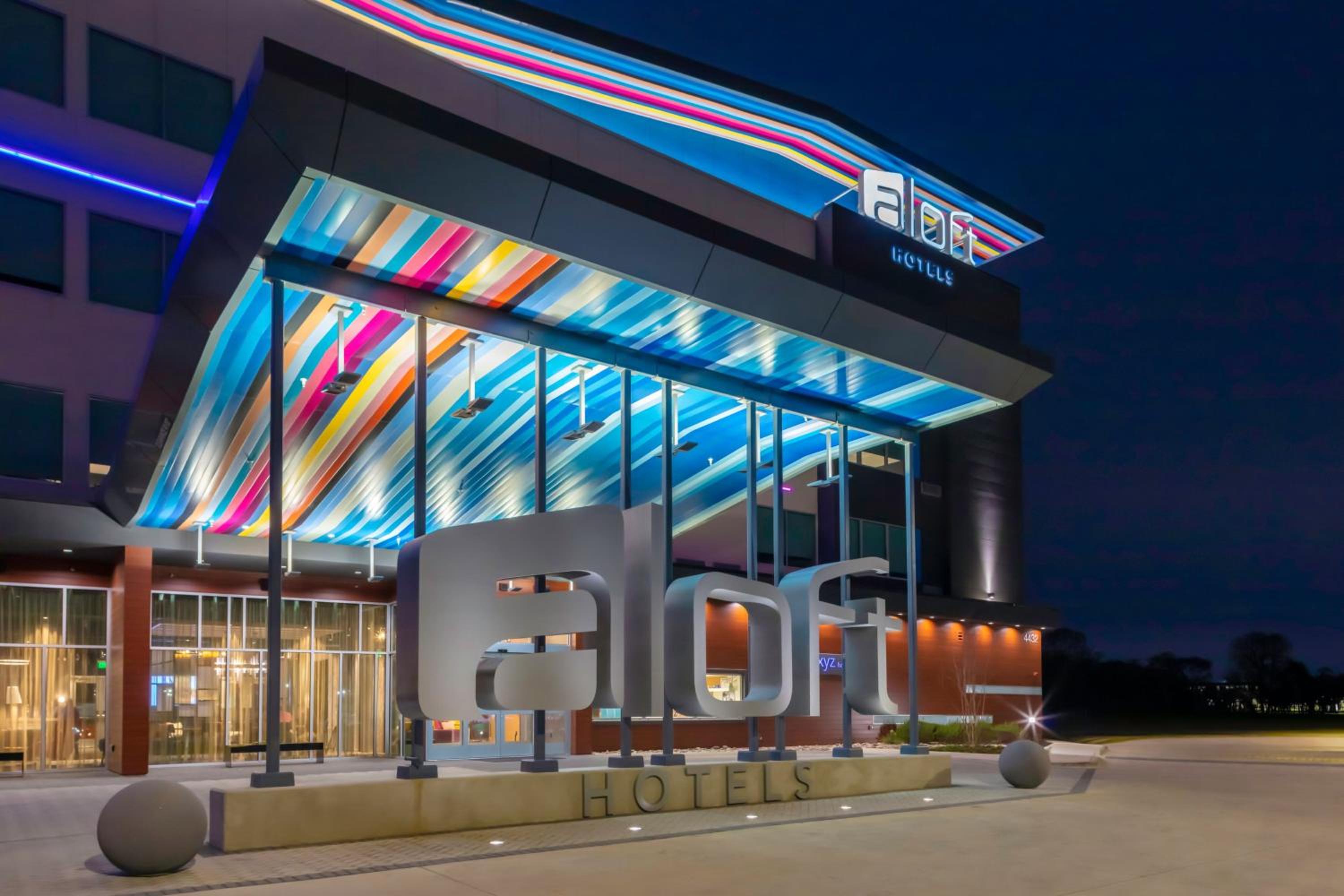 Hotel Aloft Dallas Arlington South - Image 1