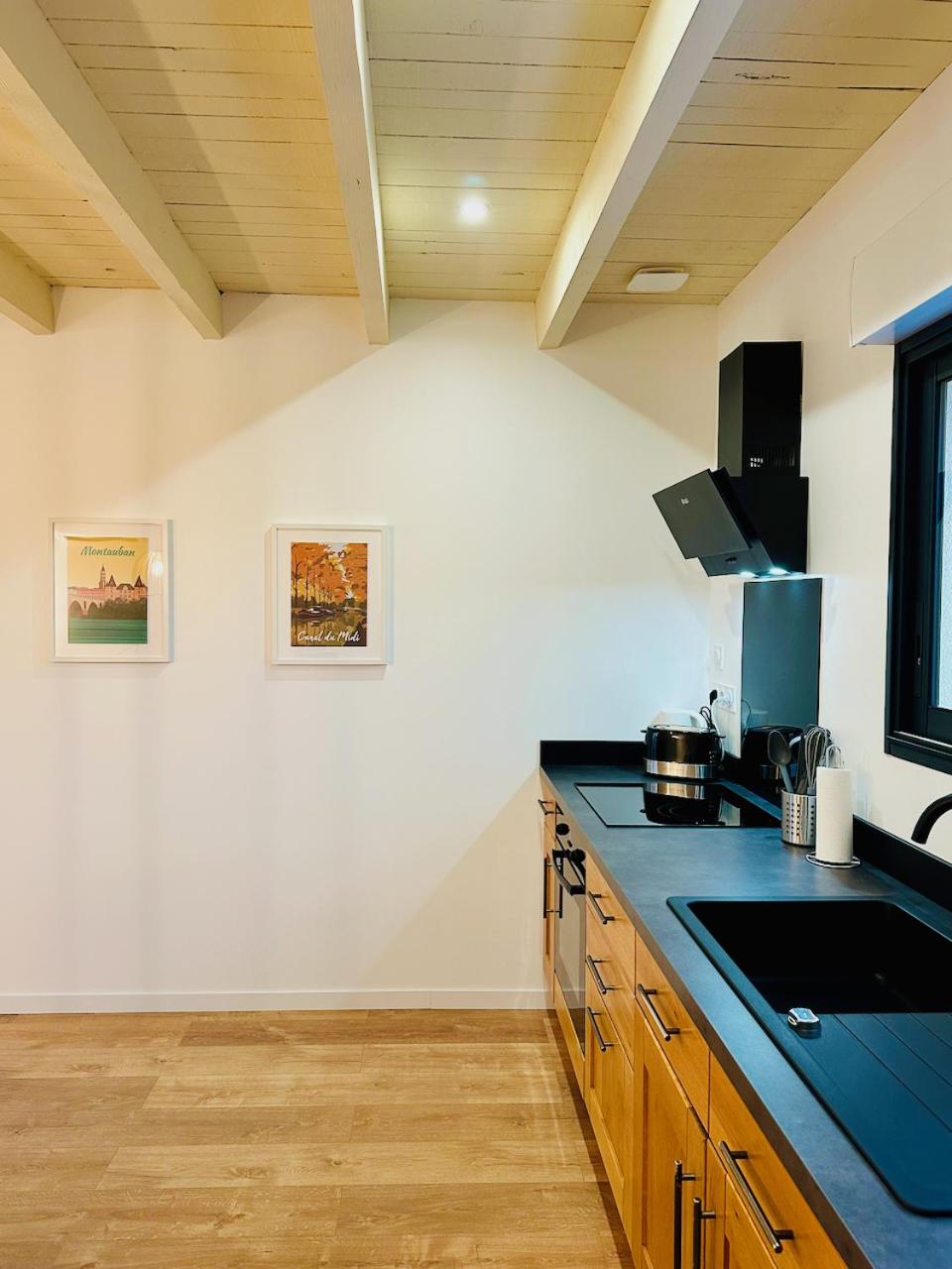La Halte Occitane - Classé 3 étoiles - Pour 6 personnes, 3 chambres, parking, terrasse, tout inclus