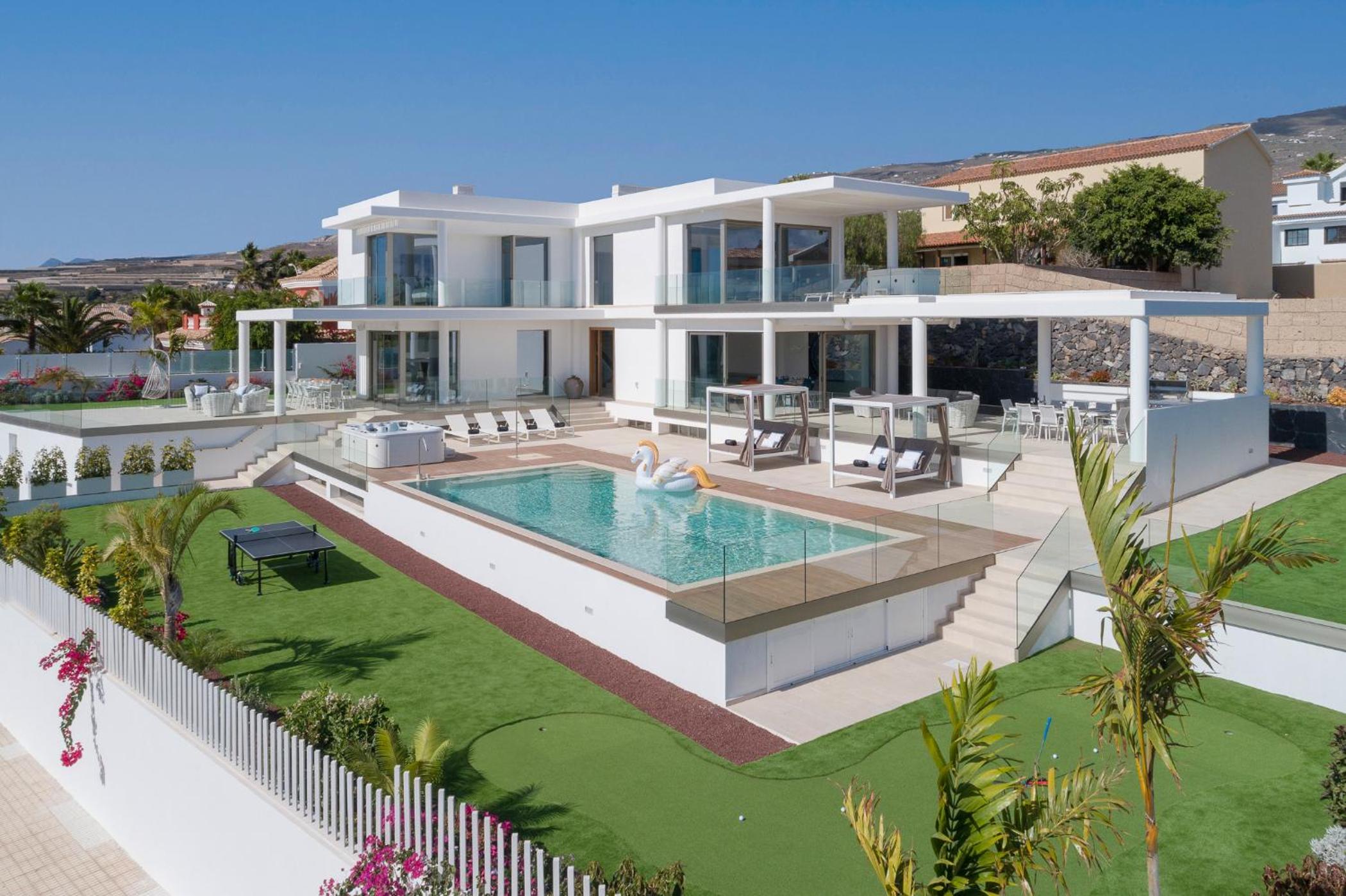KARAT Villa Royal White