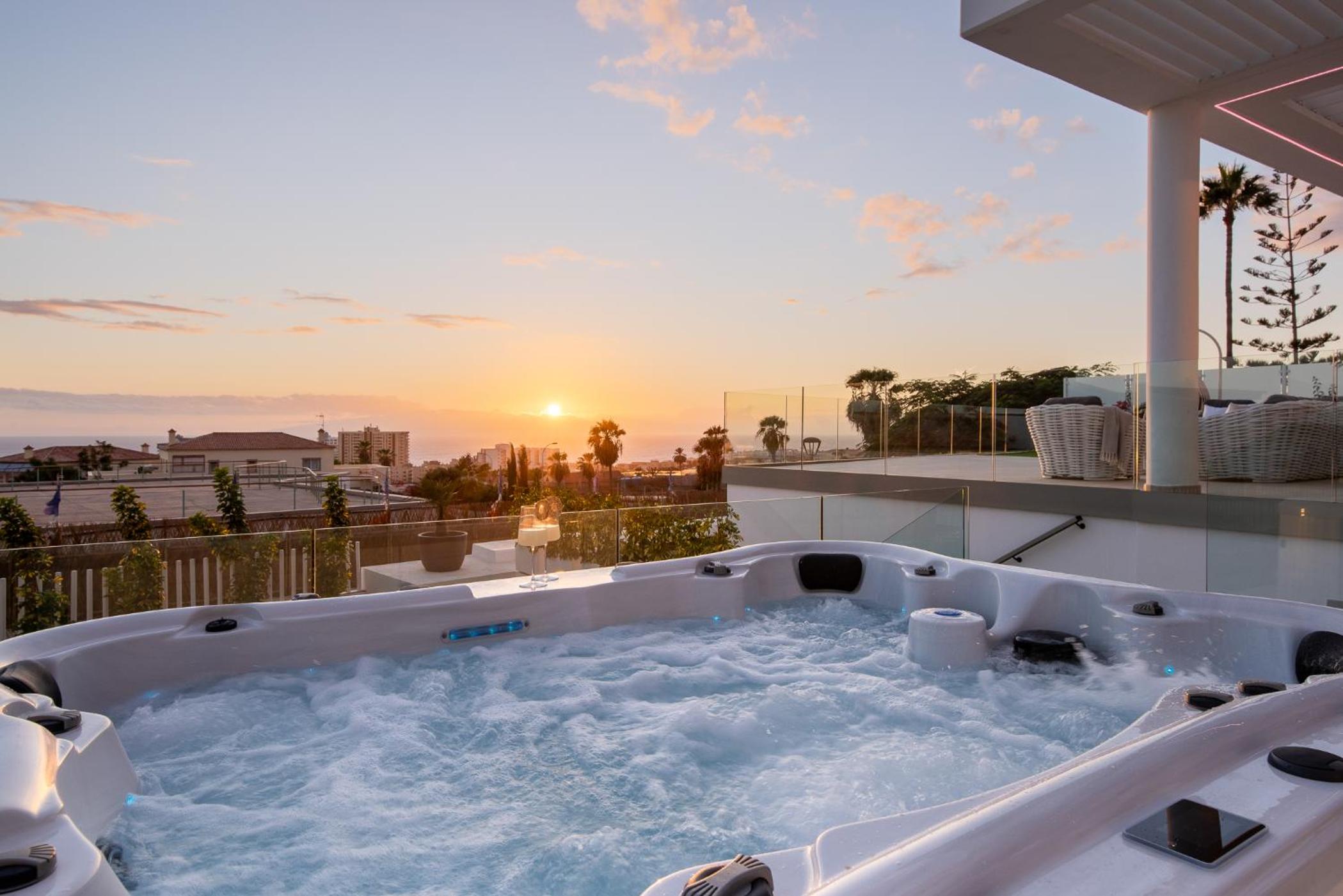 KARAT Villa Royal White