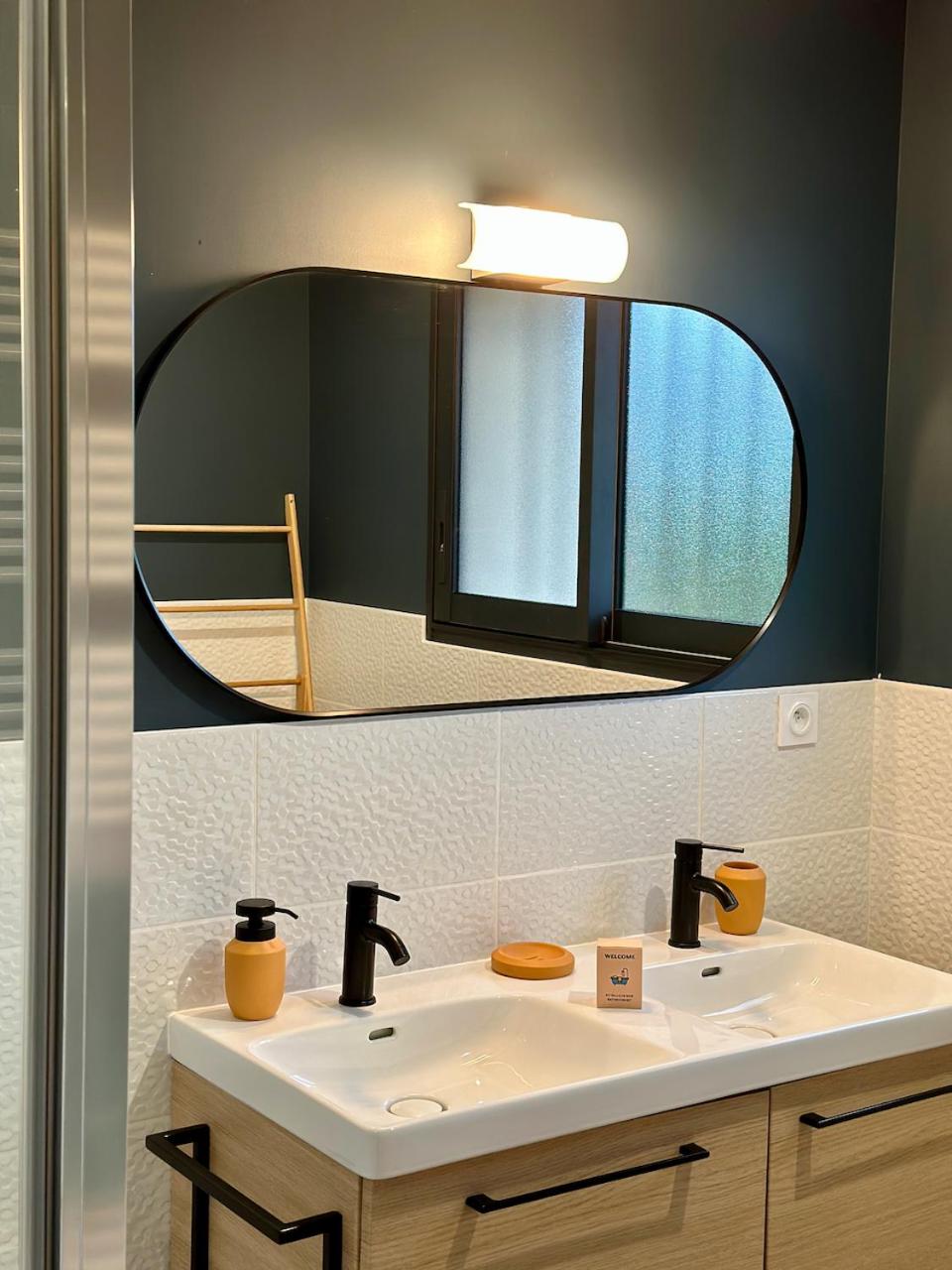 La Halte Occitane - Classé 3 étoiles - Pour 6 personnes, 3 chambres, parking, terrasse, tout inclus