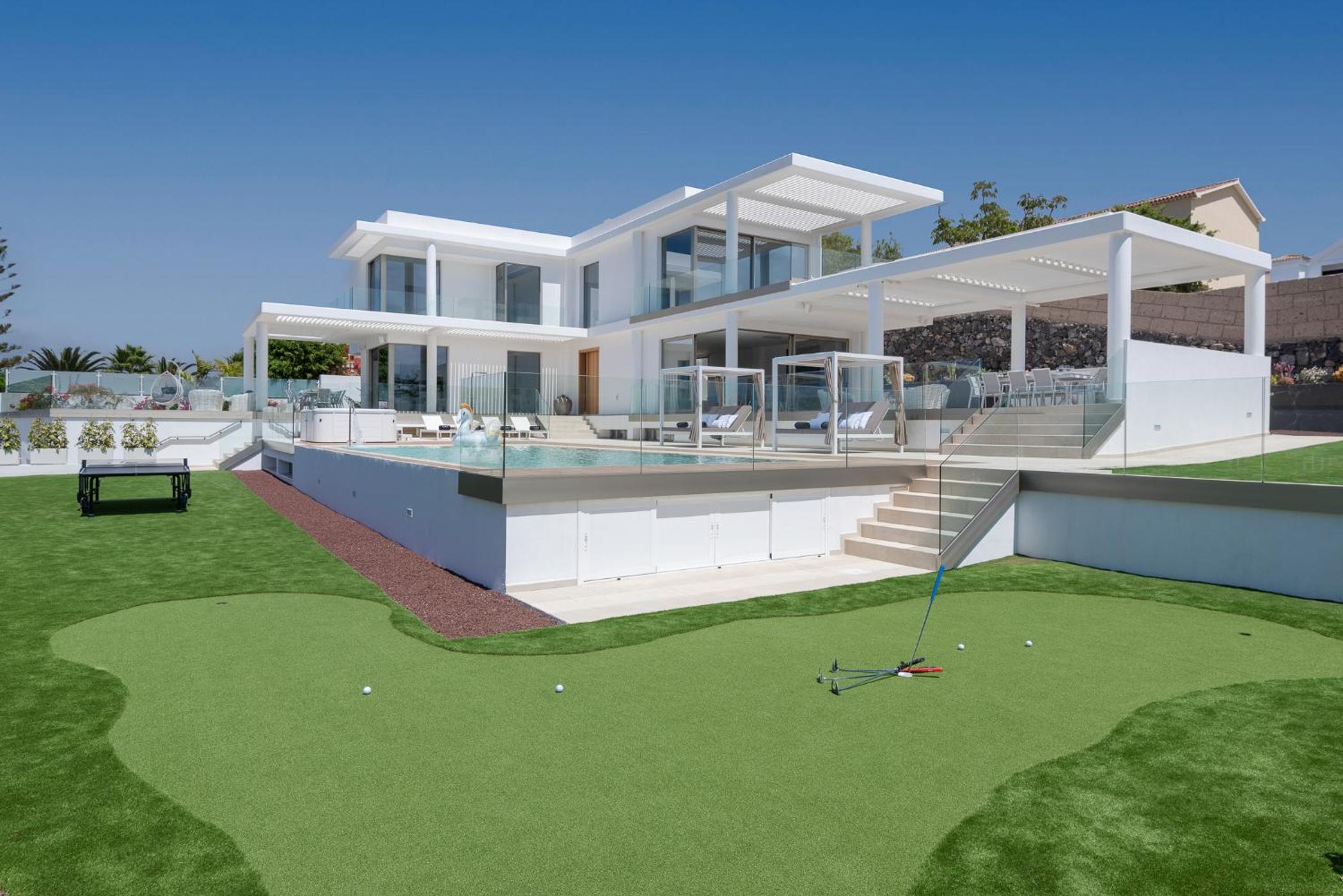KARAT Villa Royal White
