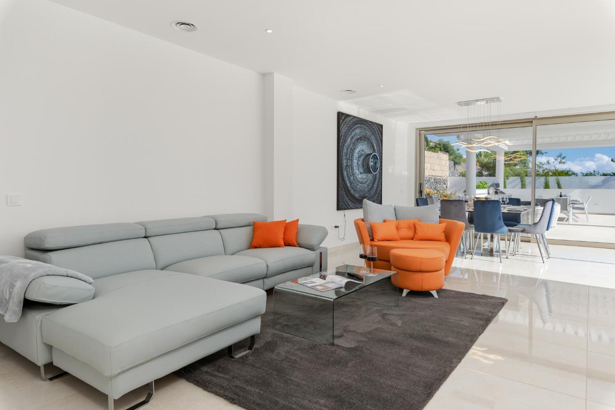 KARAT Villa Royal White