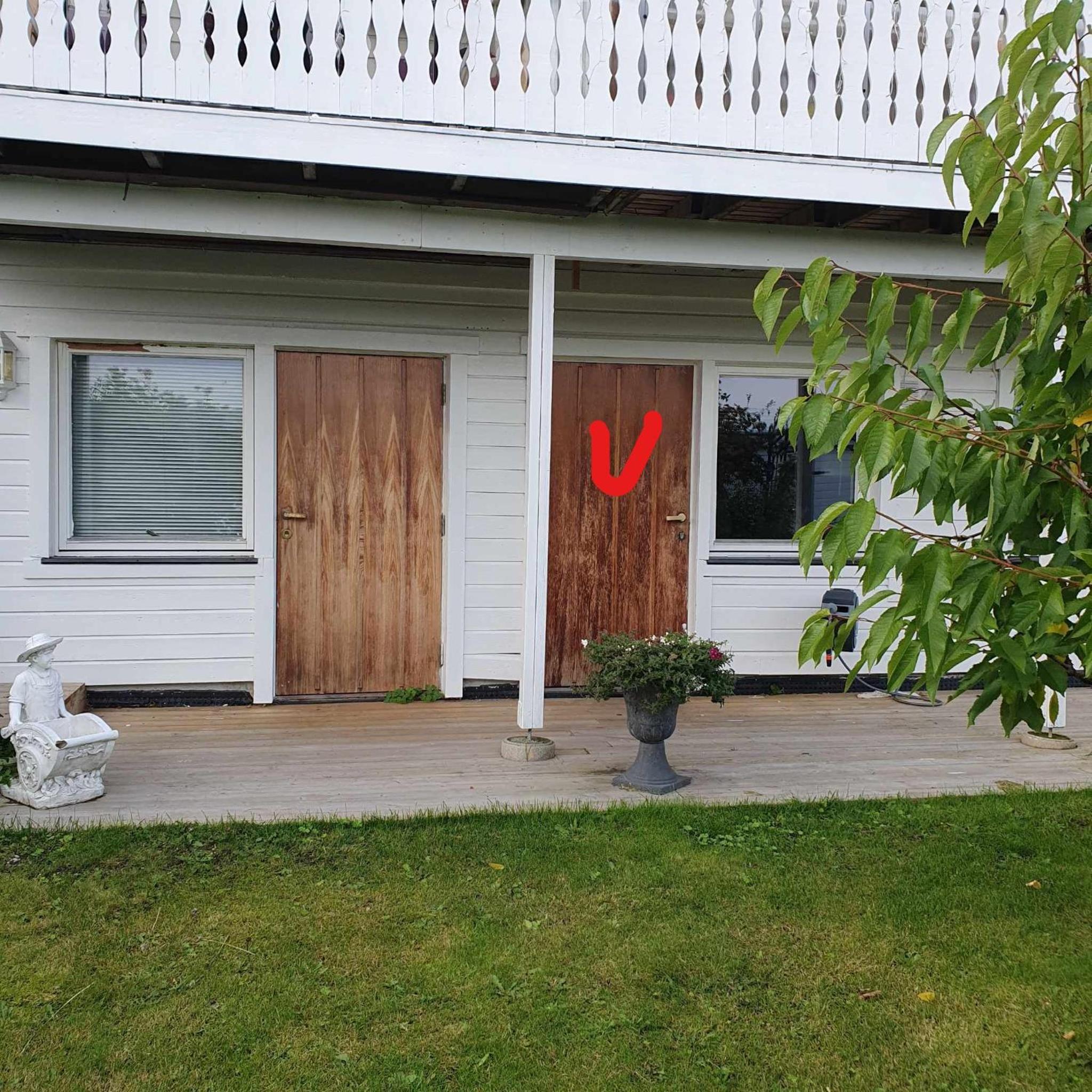 Small and cosy with free parking