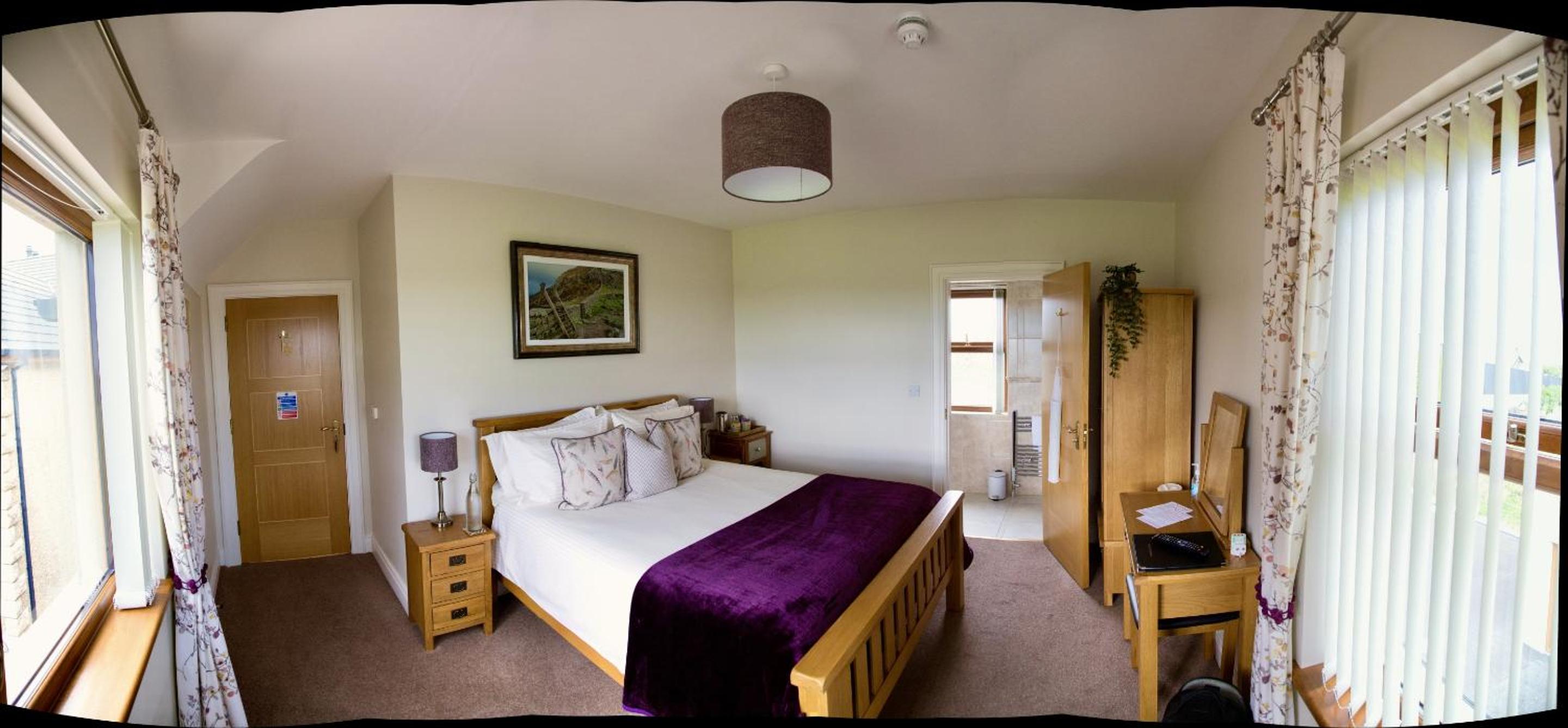 Mourne Country House