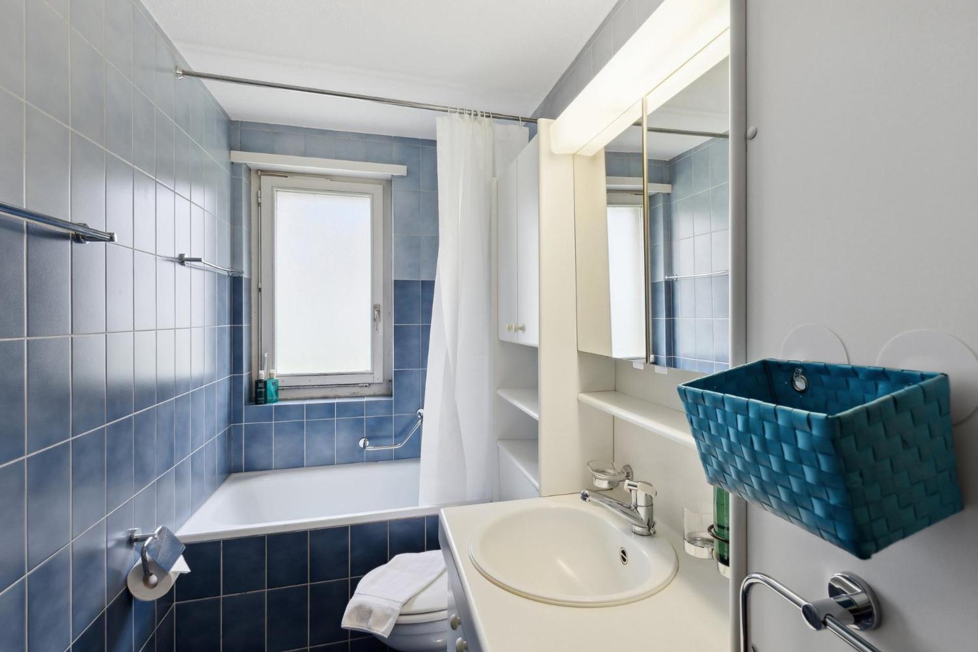 Zurich Urban Charm: Your comfy stay close to the City