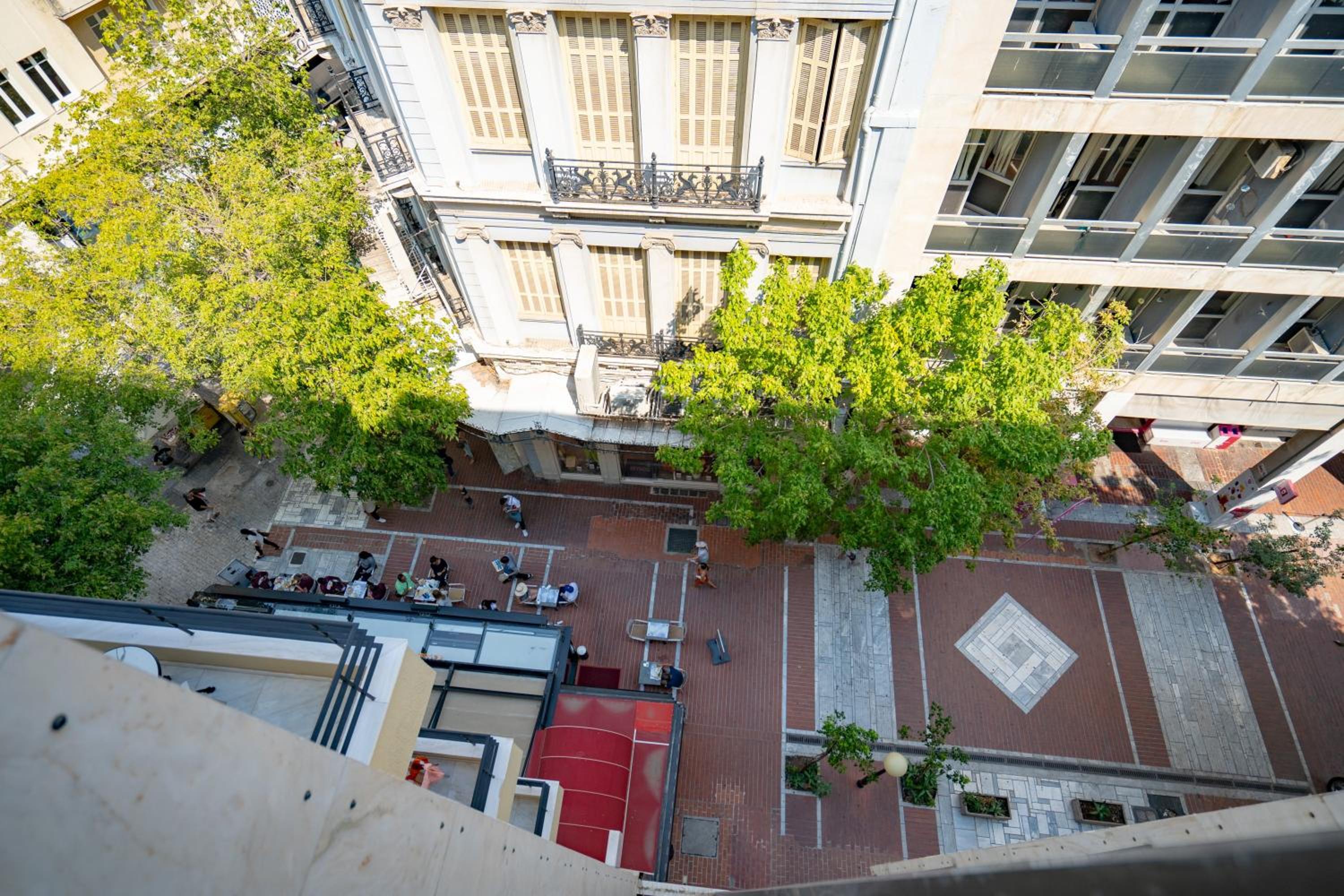 Ermou street 1 bedroom 4 persons apartment by MPS