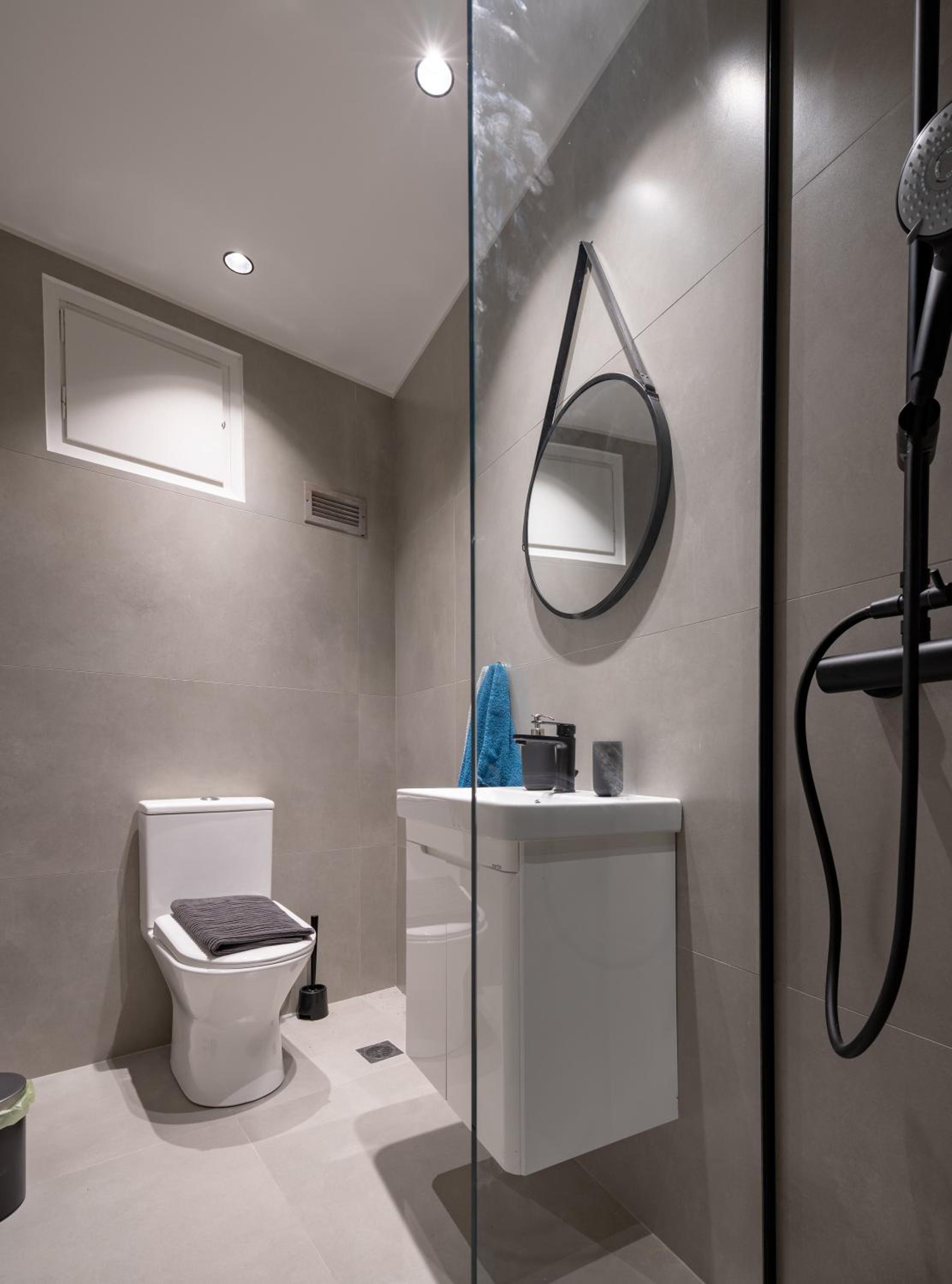 Ermou street 1 bedroom 4 persons apartment by MPS