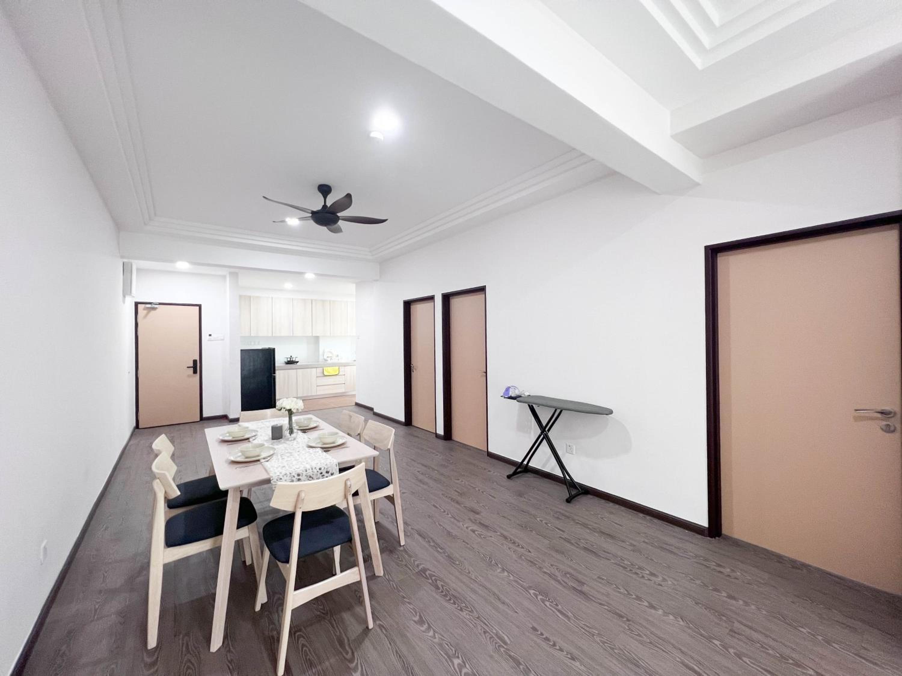 MH Maison by Manhattan Group