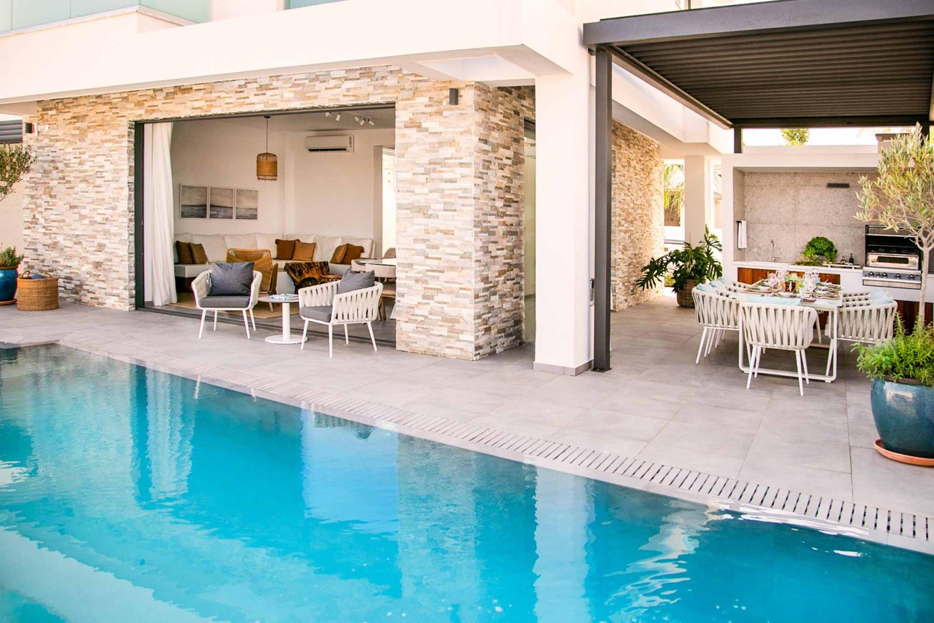 Chris Le Mare Gold Luxury Villa