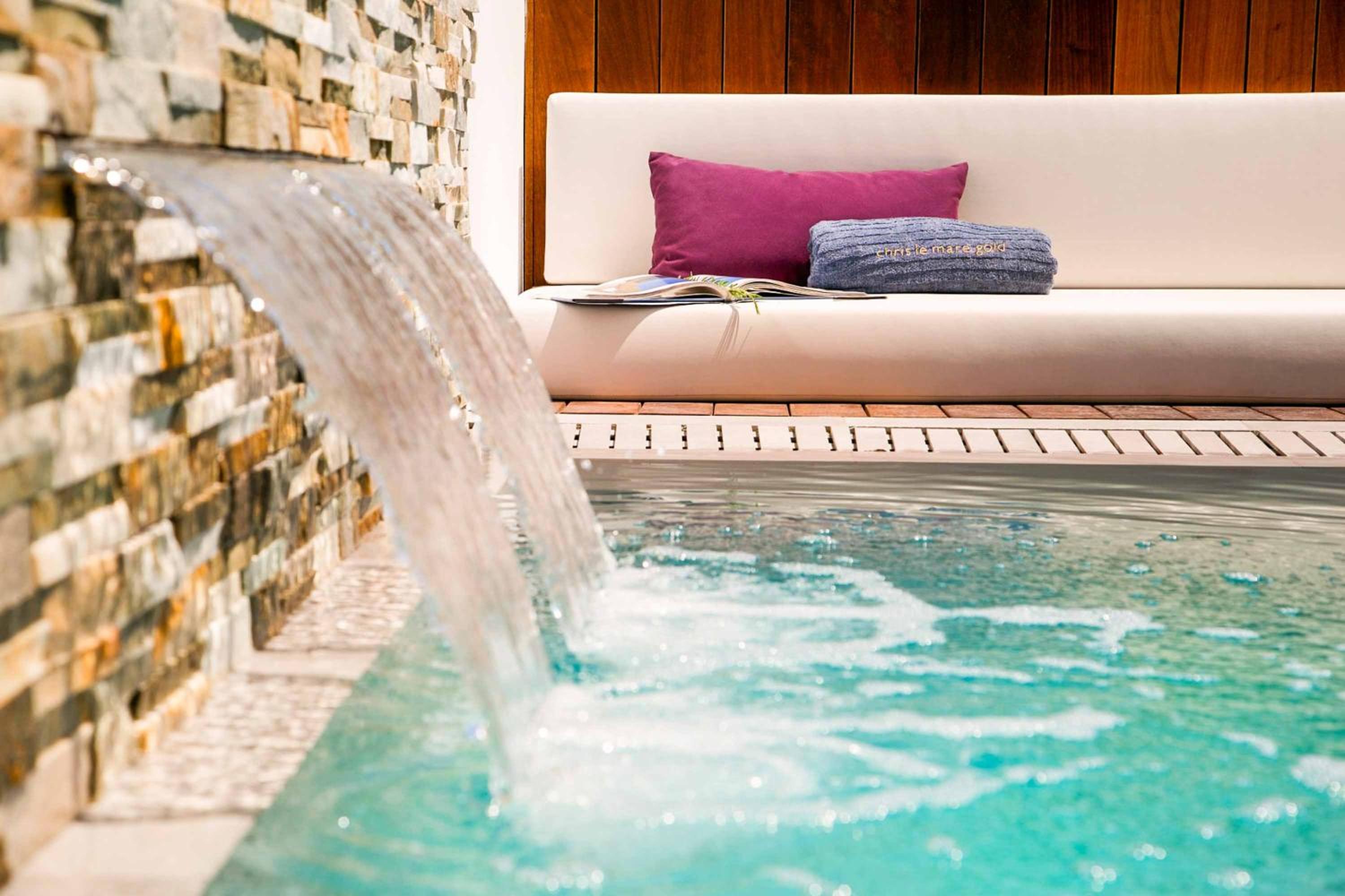 Chris Le Mare Gold Luxury Villa