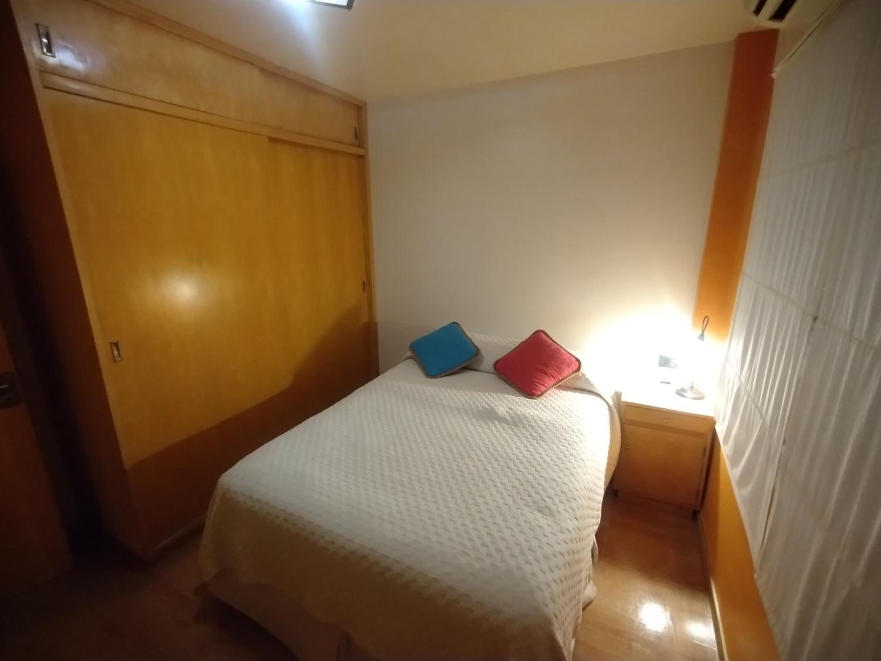 Departamento de 2 dormitorios todos los servicios incluidos aire acondicionado en todos los ambientes TV WiFi excelente ubicación INCLUYE cochera