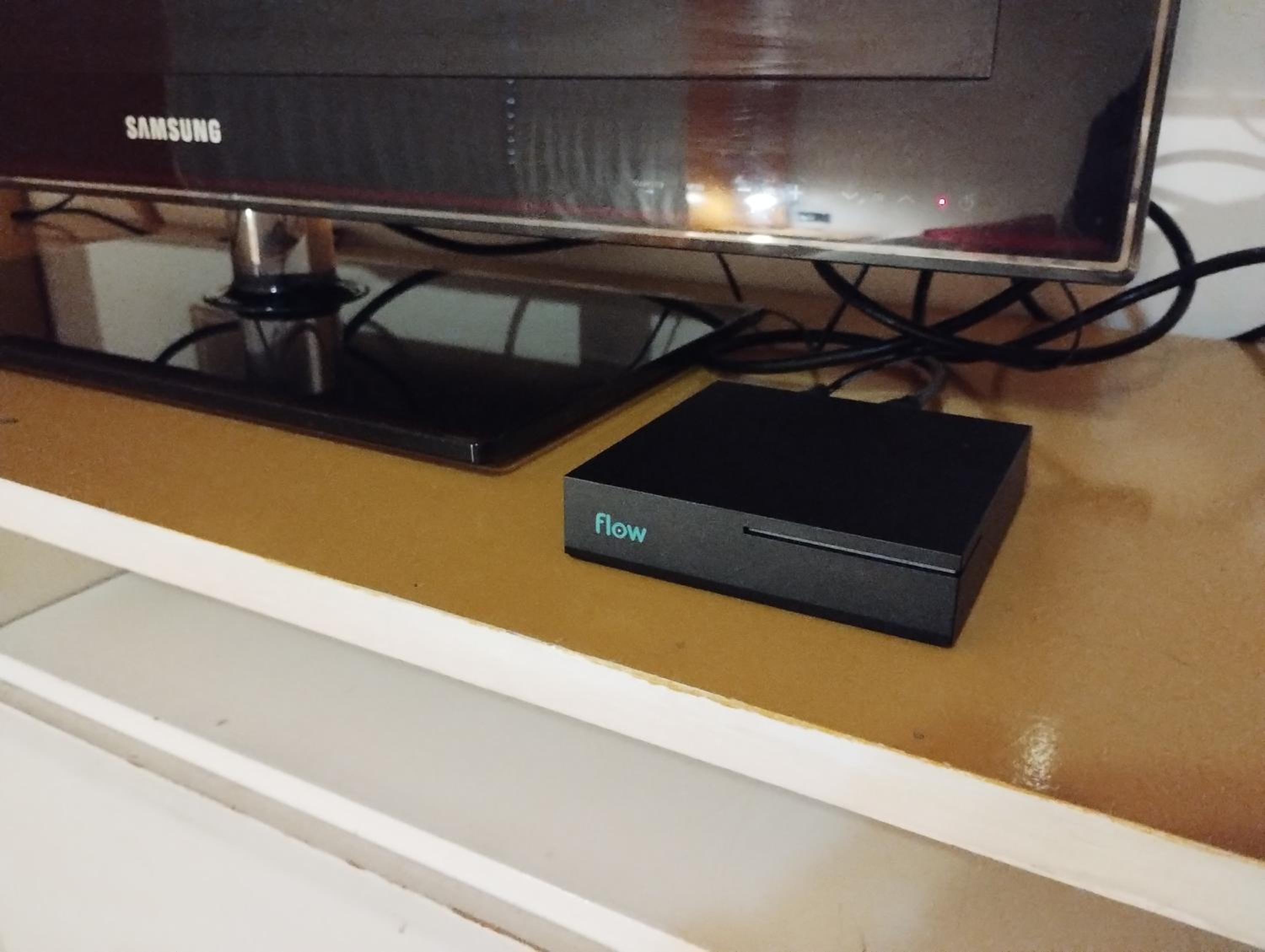 Departamento de 2 dormitorios todos los servicios incluidos aire acondicionado en todos los ambientes TV WiFi excelente ubicación INCLUYE cochera