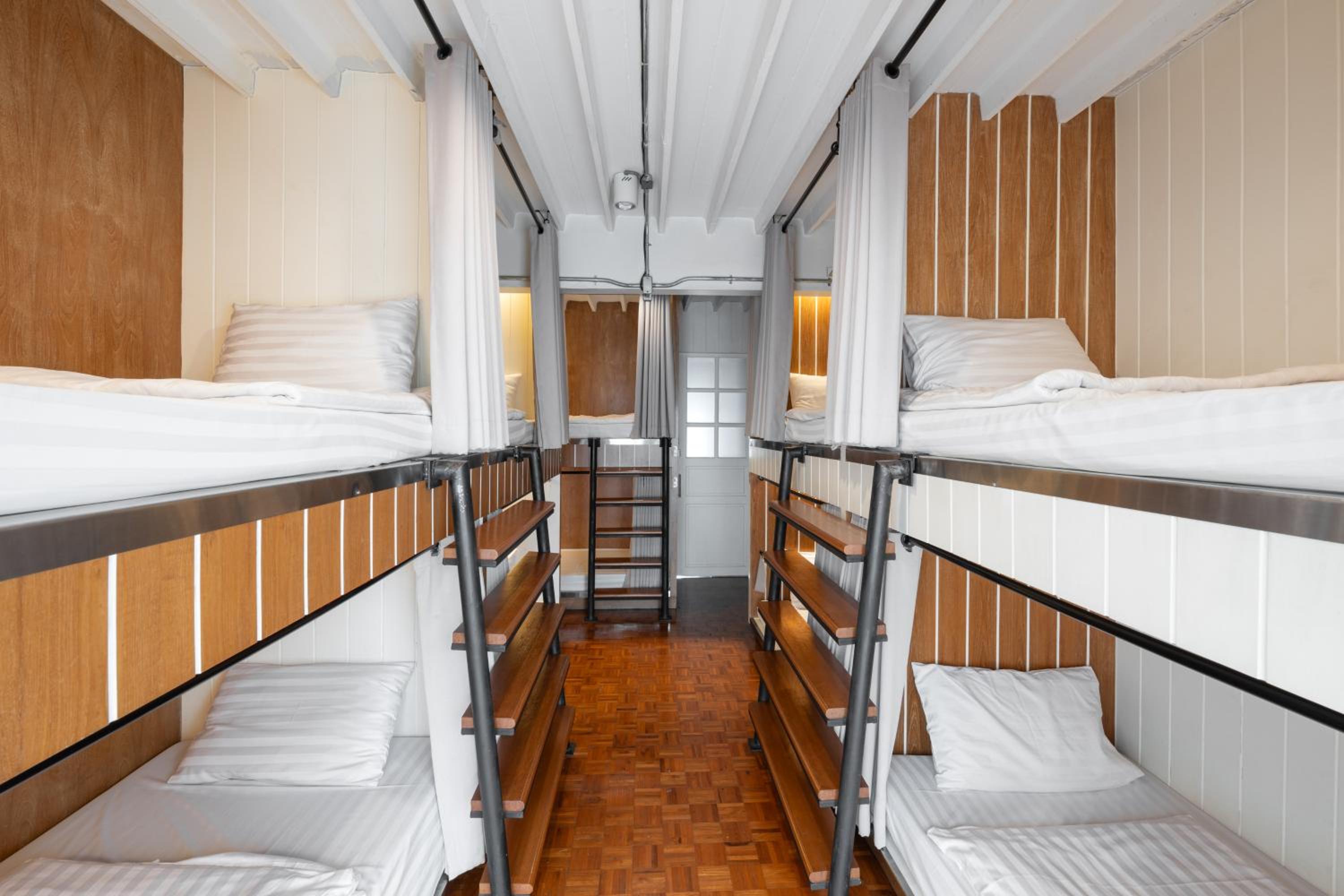 Bed Addict Hostel