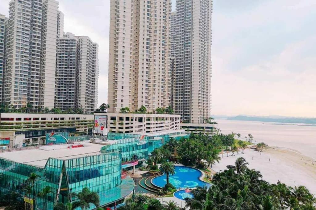 Cityview 2BR Country Garden Danga Bay - Natol