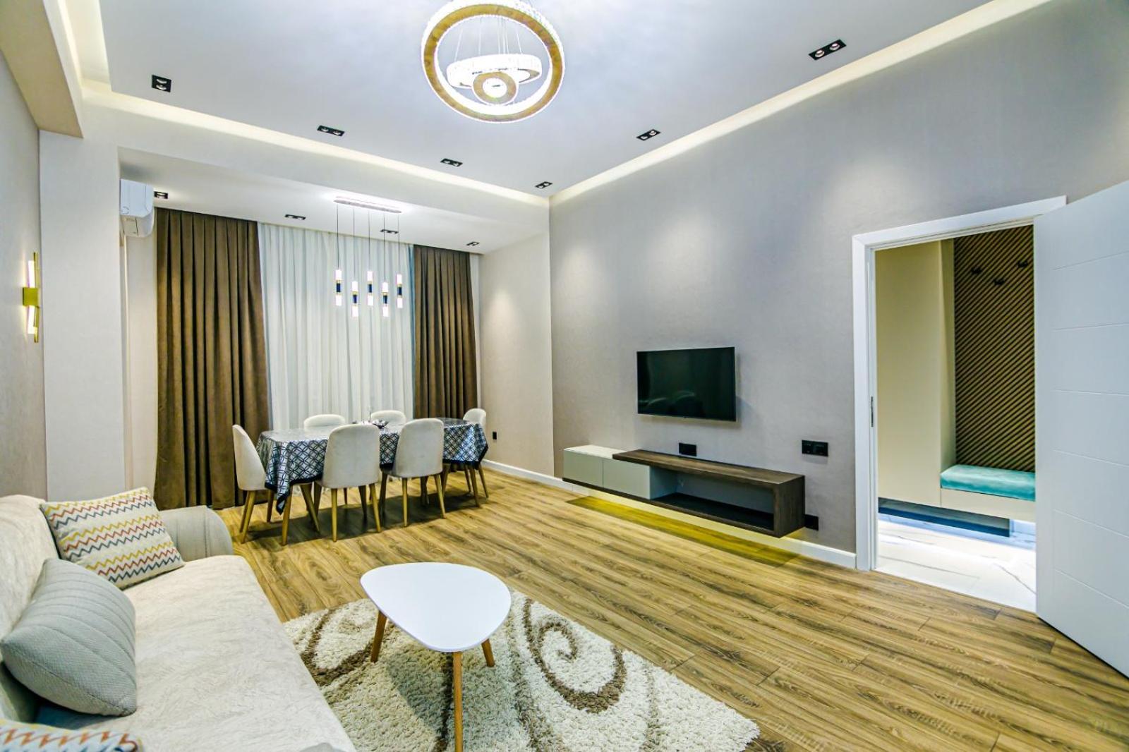 Apartment Super