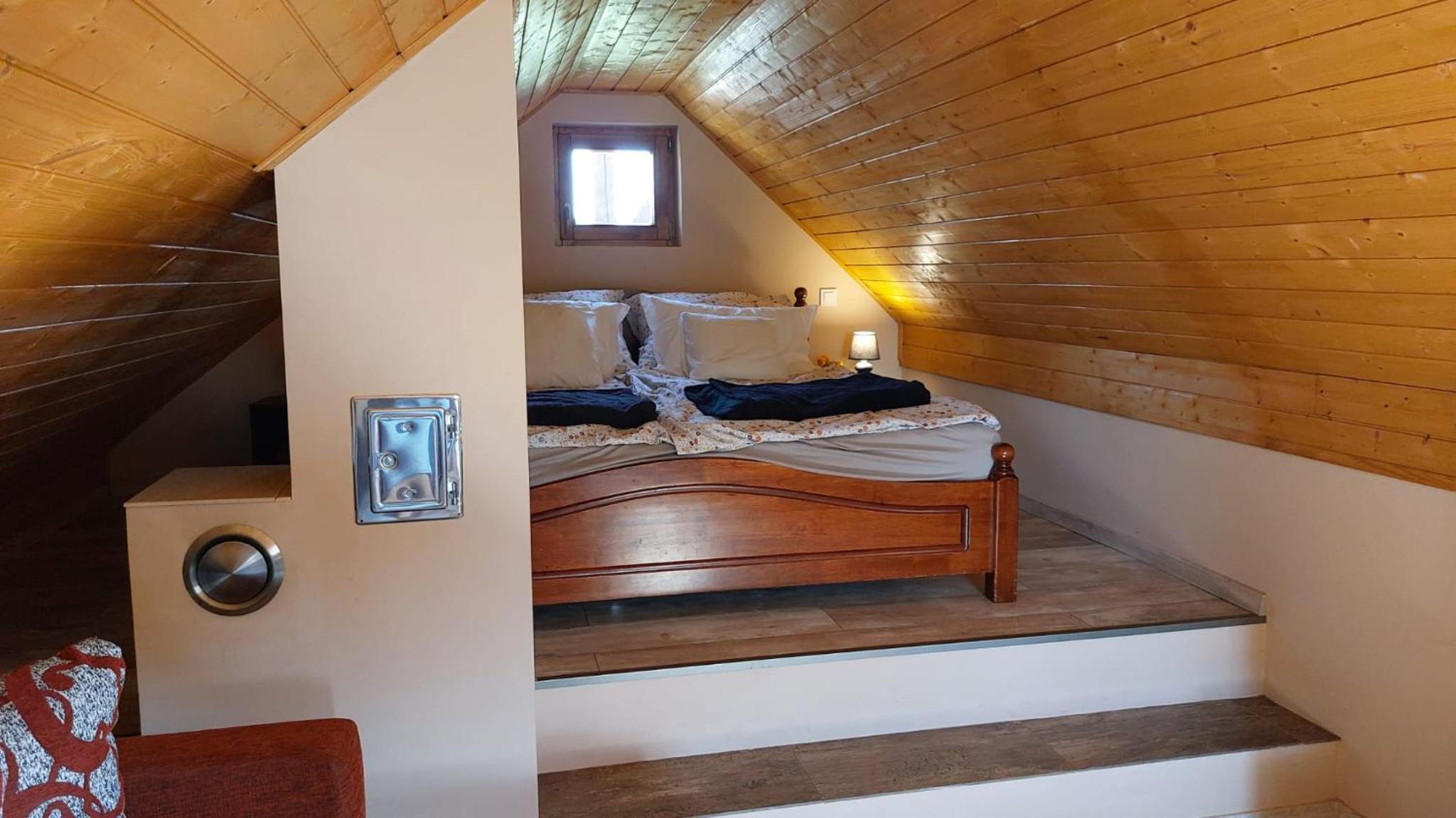 Újhegy Apartman