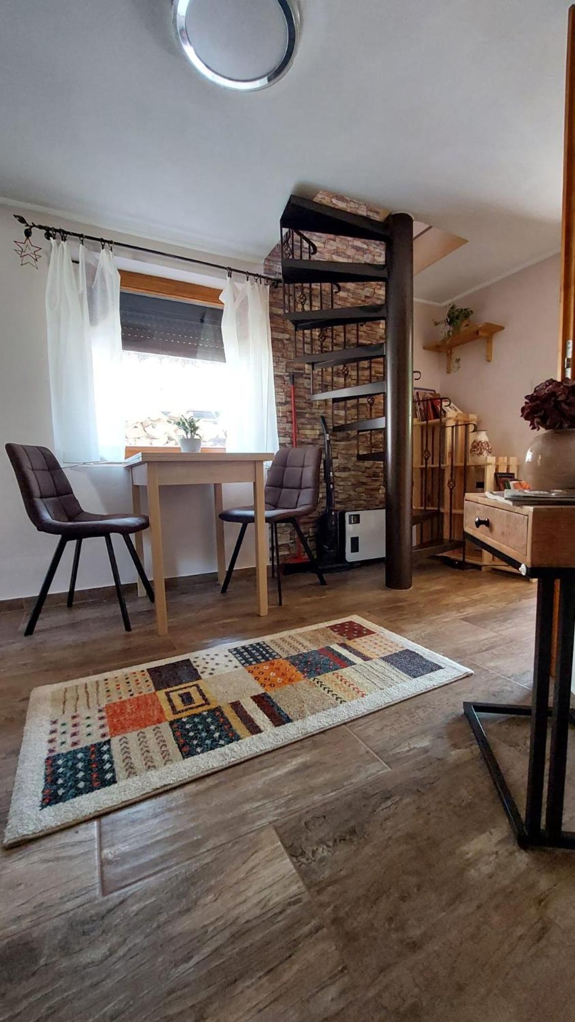 Újhegy Apartman