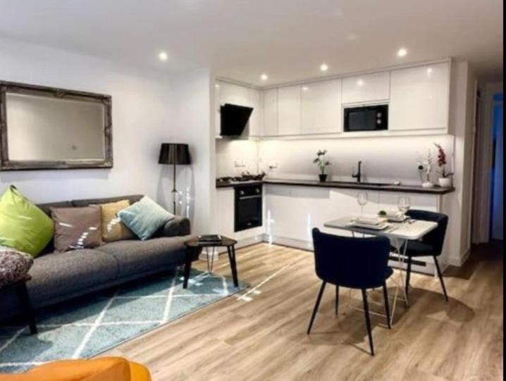 Sea View Apartment Poole Quay - FREE Parking view 2