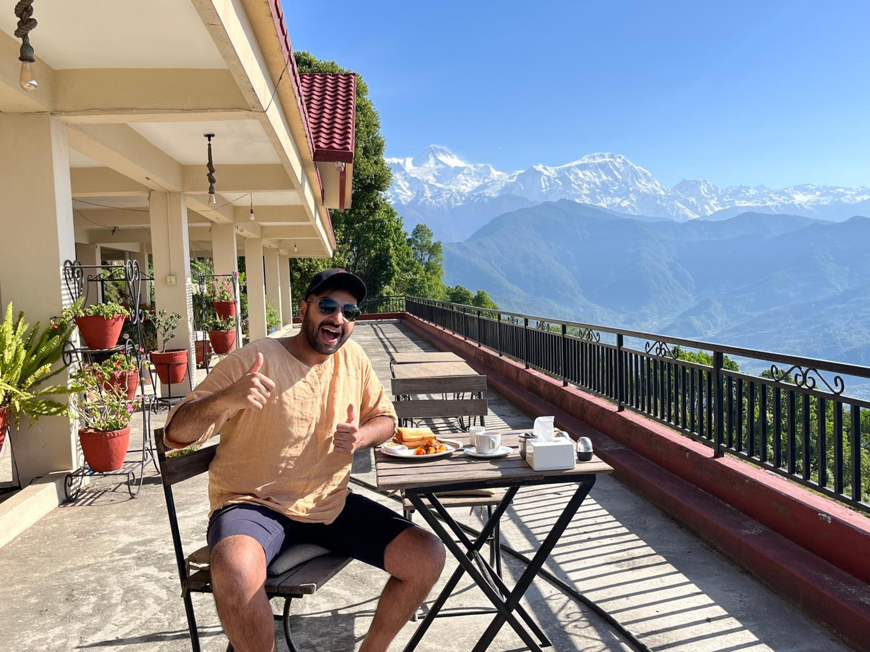 Superview Lodge - Family-Run, Himalayan Sunrise