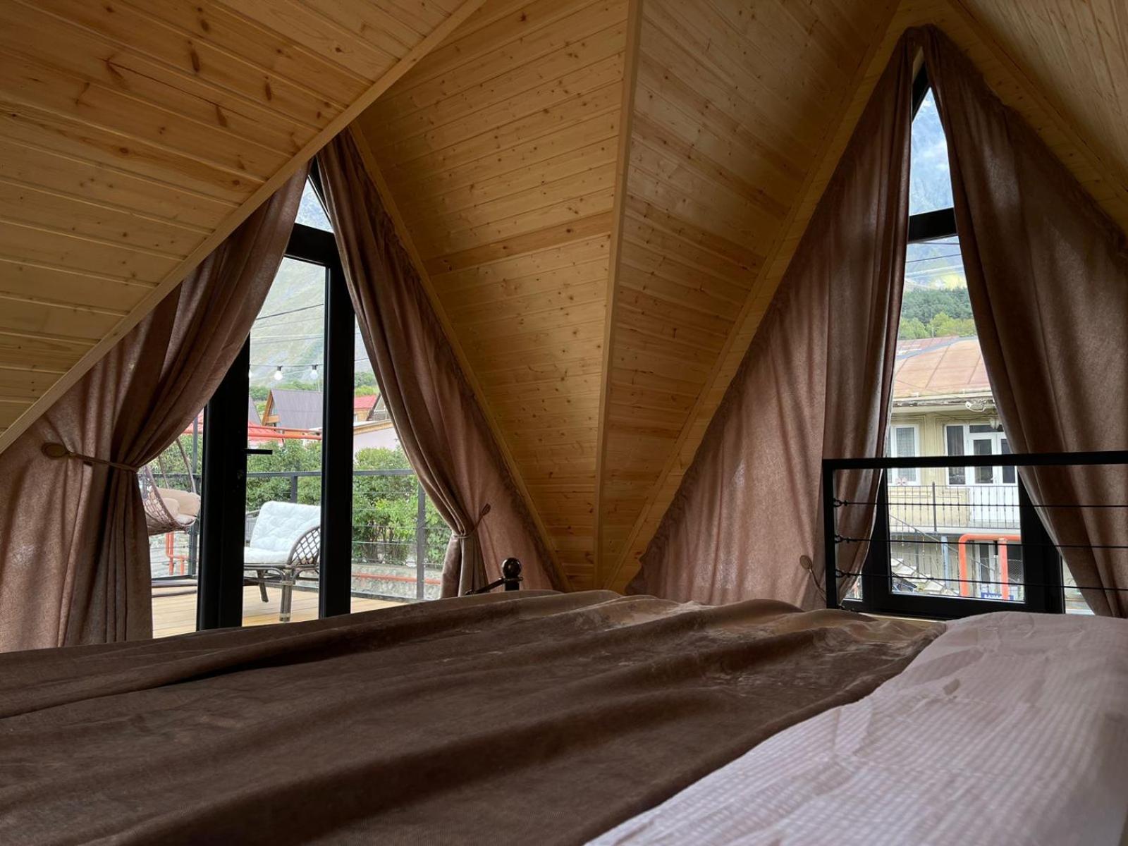 Magic Hut_Kazbegi en Stepantsminda