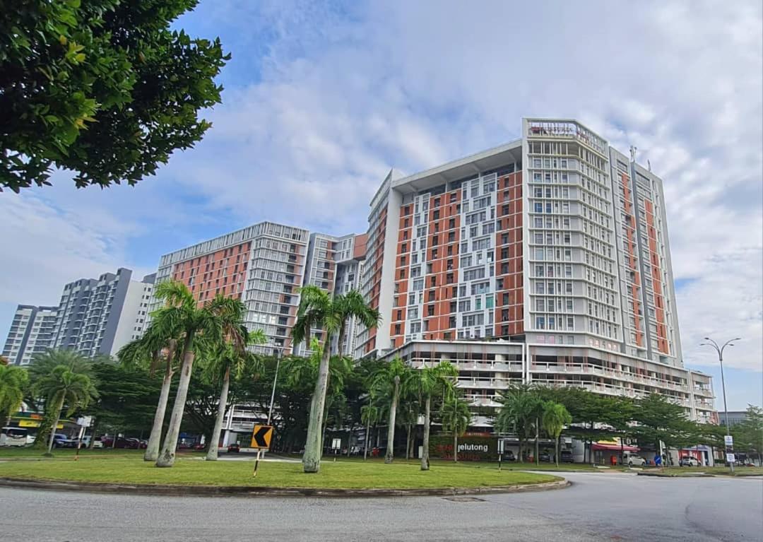 SGA SuriaJelutong