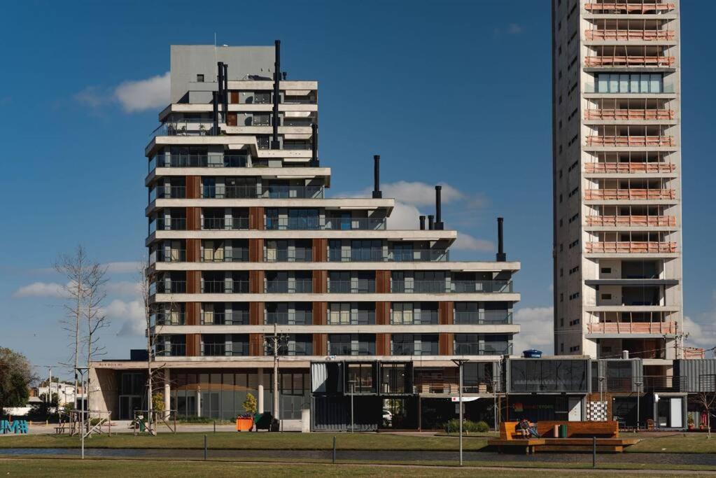 Belo loft no Parque Una com vaga de garagem