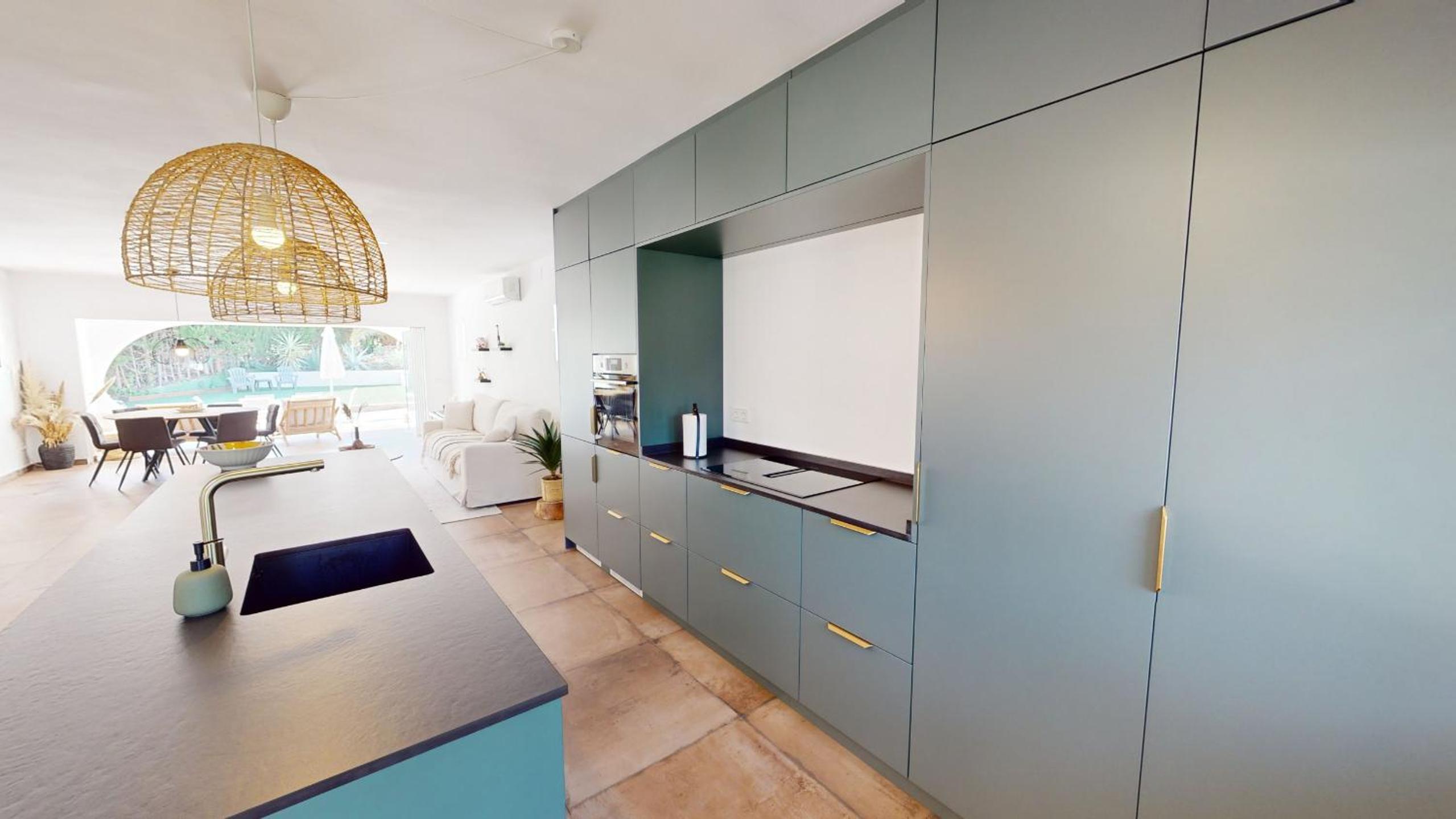 El Chaparral - Renovated Villa in La Cala view 2