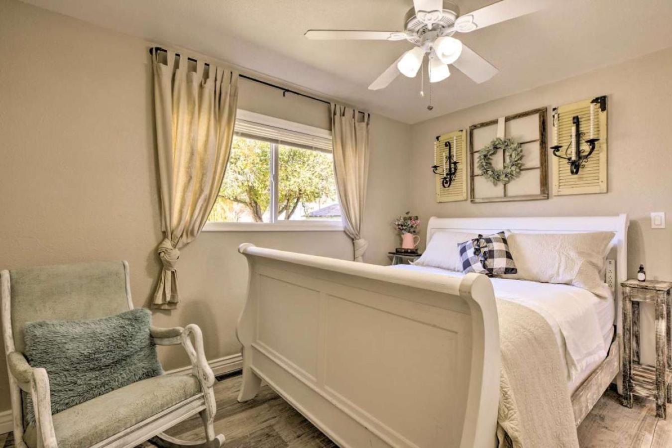 Stunning highly sought house w/ river access nearby