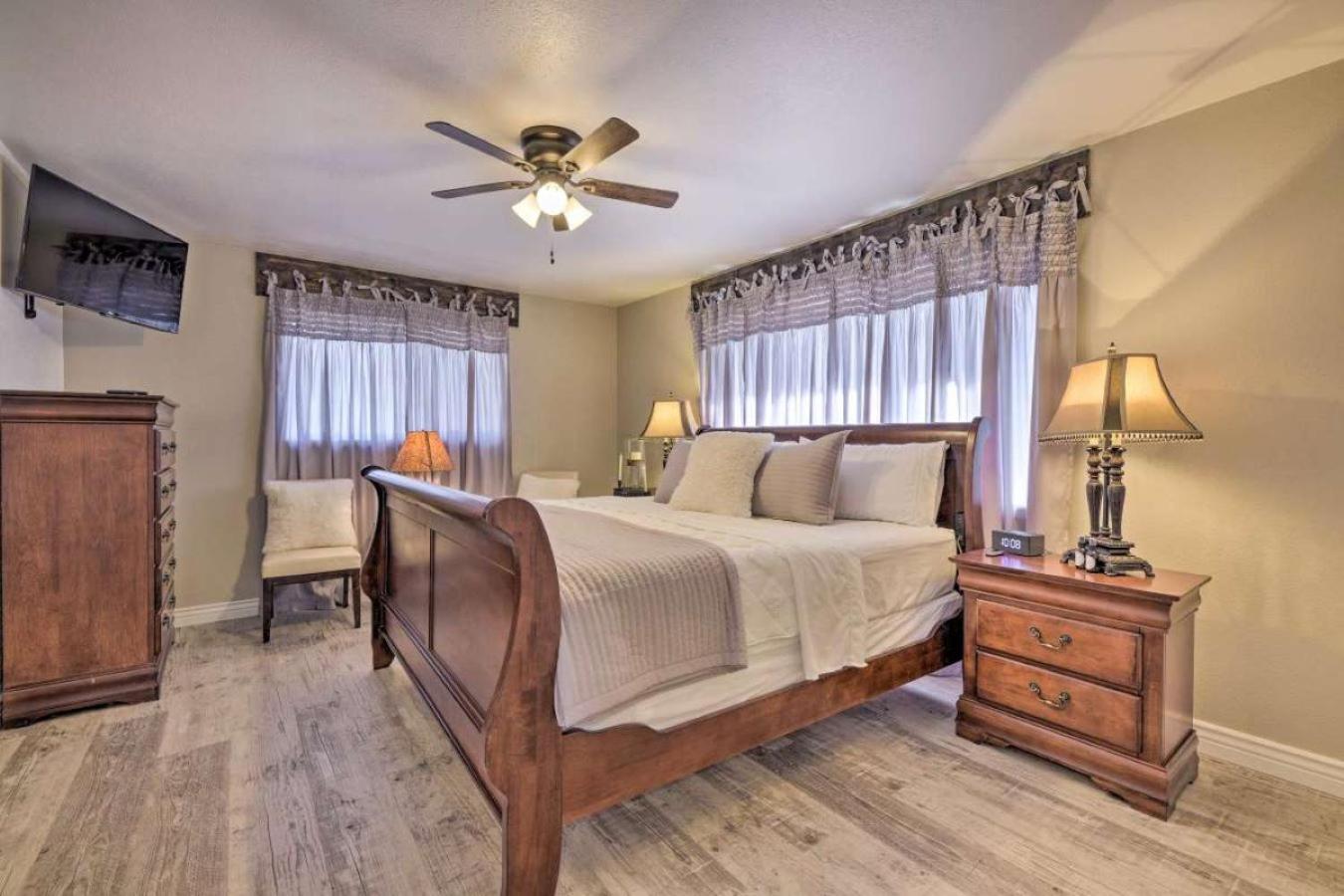 Stunning highly sought house w/ river access nearby