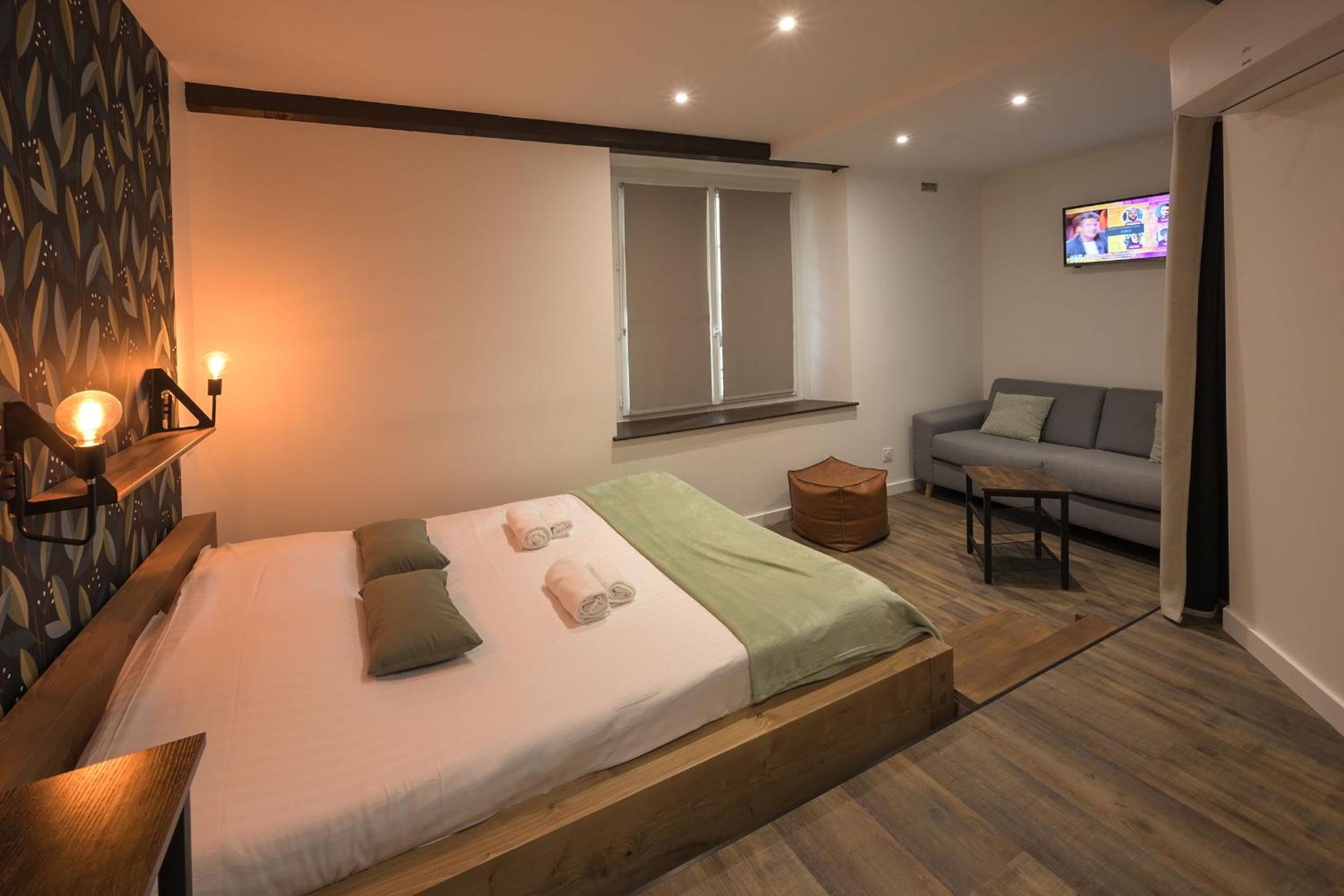hotel room