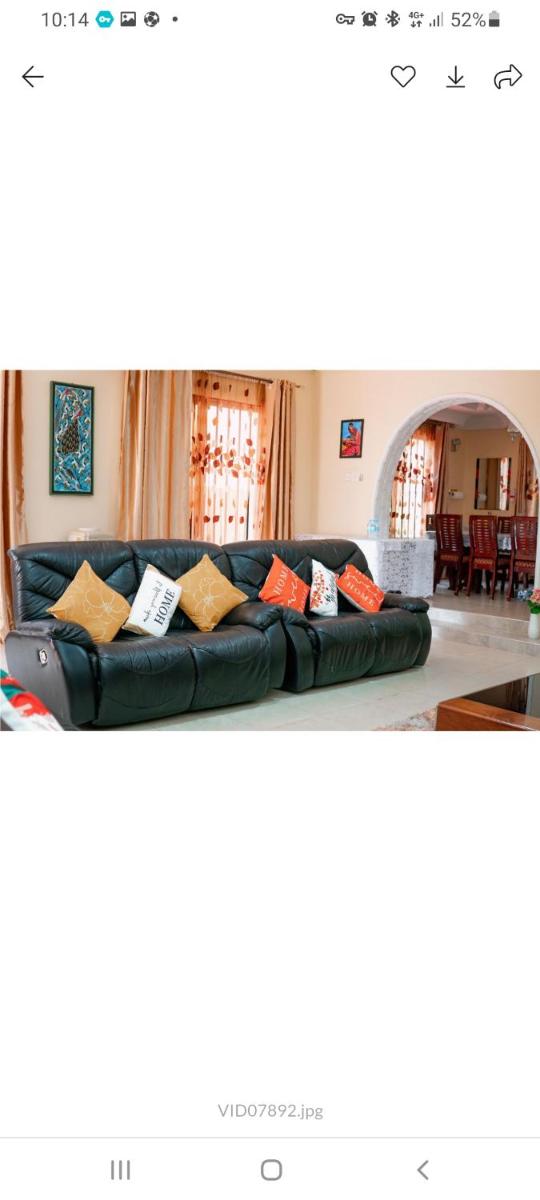 Molo Meru Home view 3