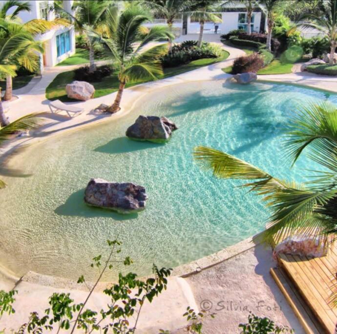 Estrella Dominicus con hermosa piscina! 1st floor