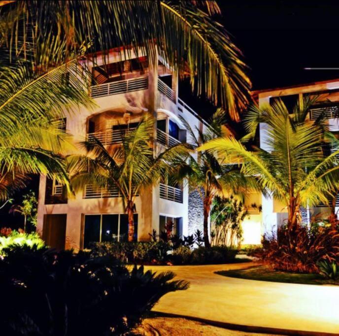 Estrella Dominicus con hermosa piscina! 1st floor