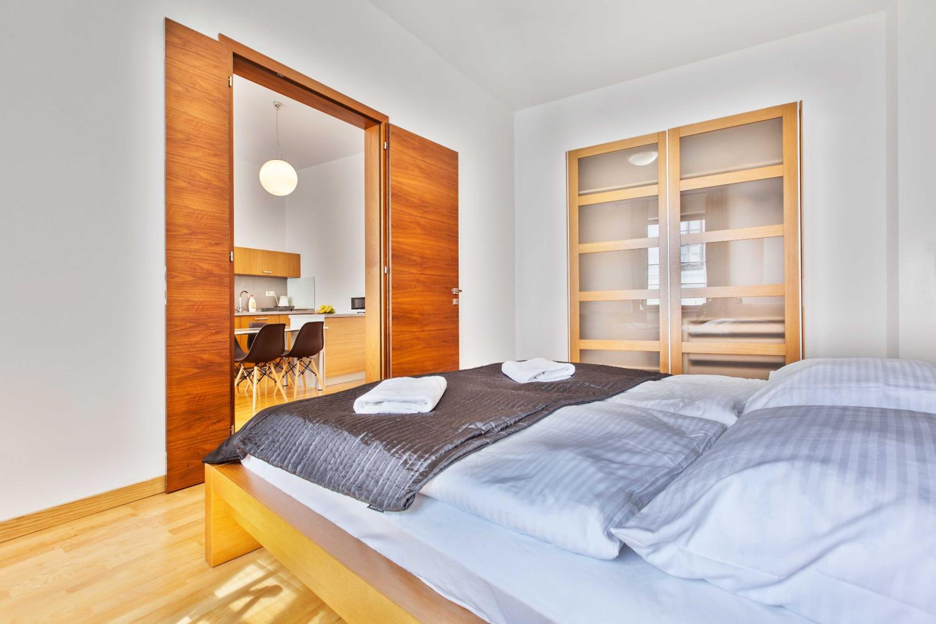 Dolná 4 - apartments in direct centrum on city square view 3