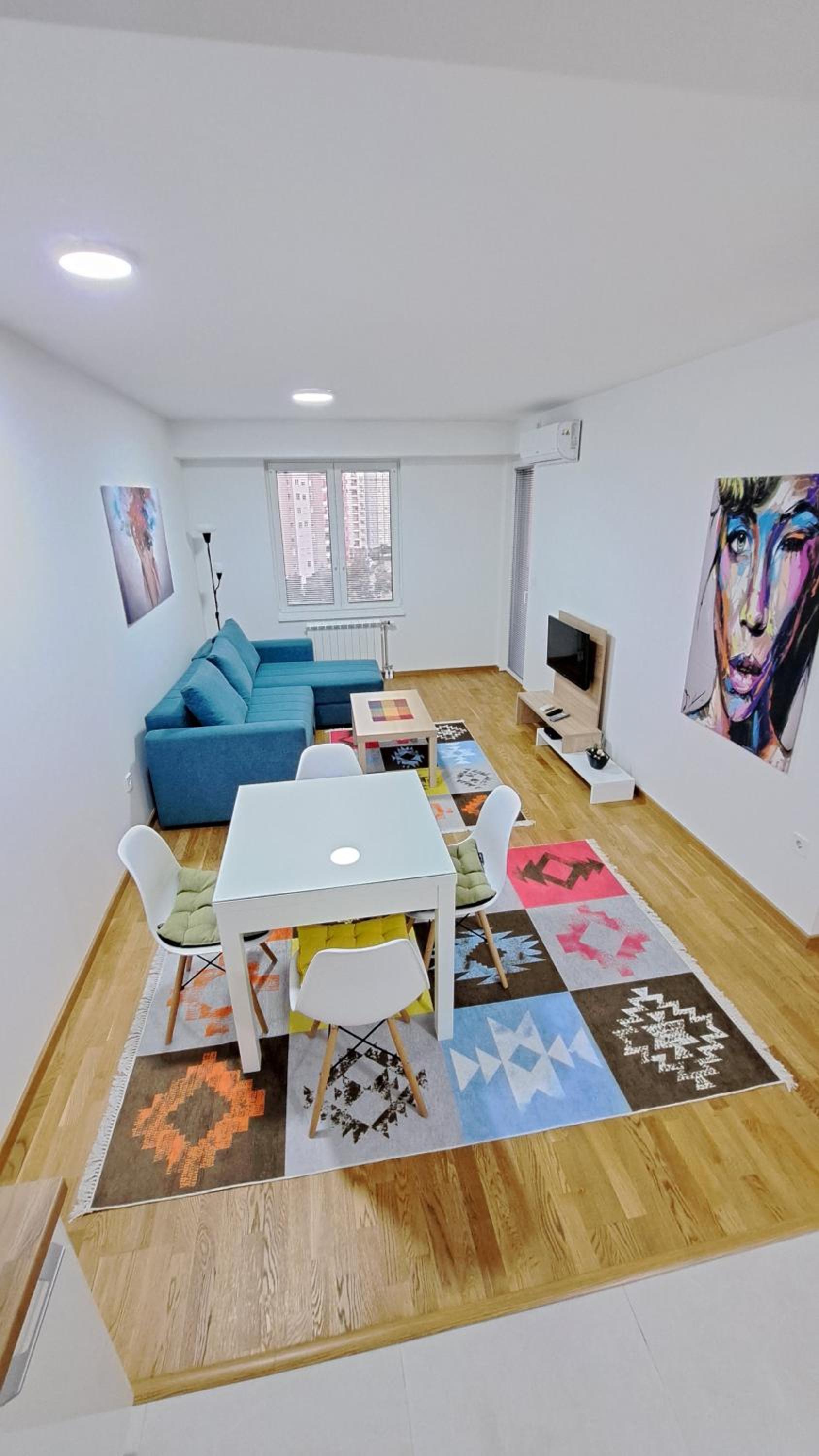 J&J Apartment