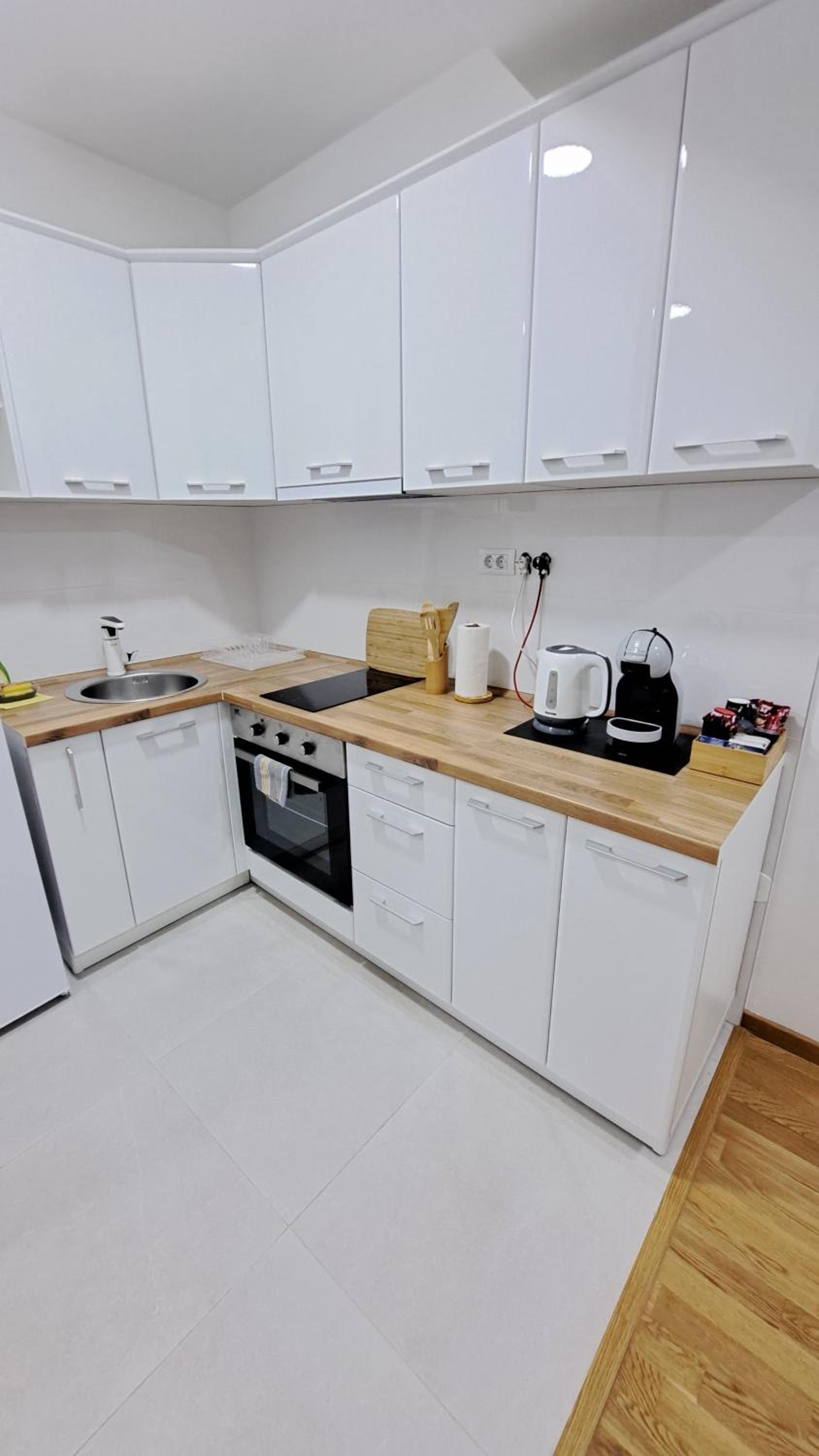 J&J Apartment